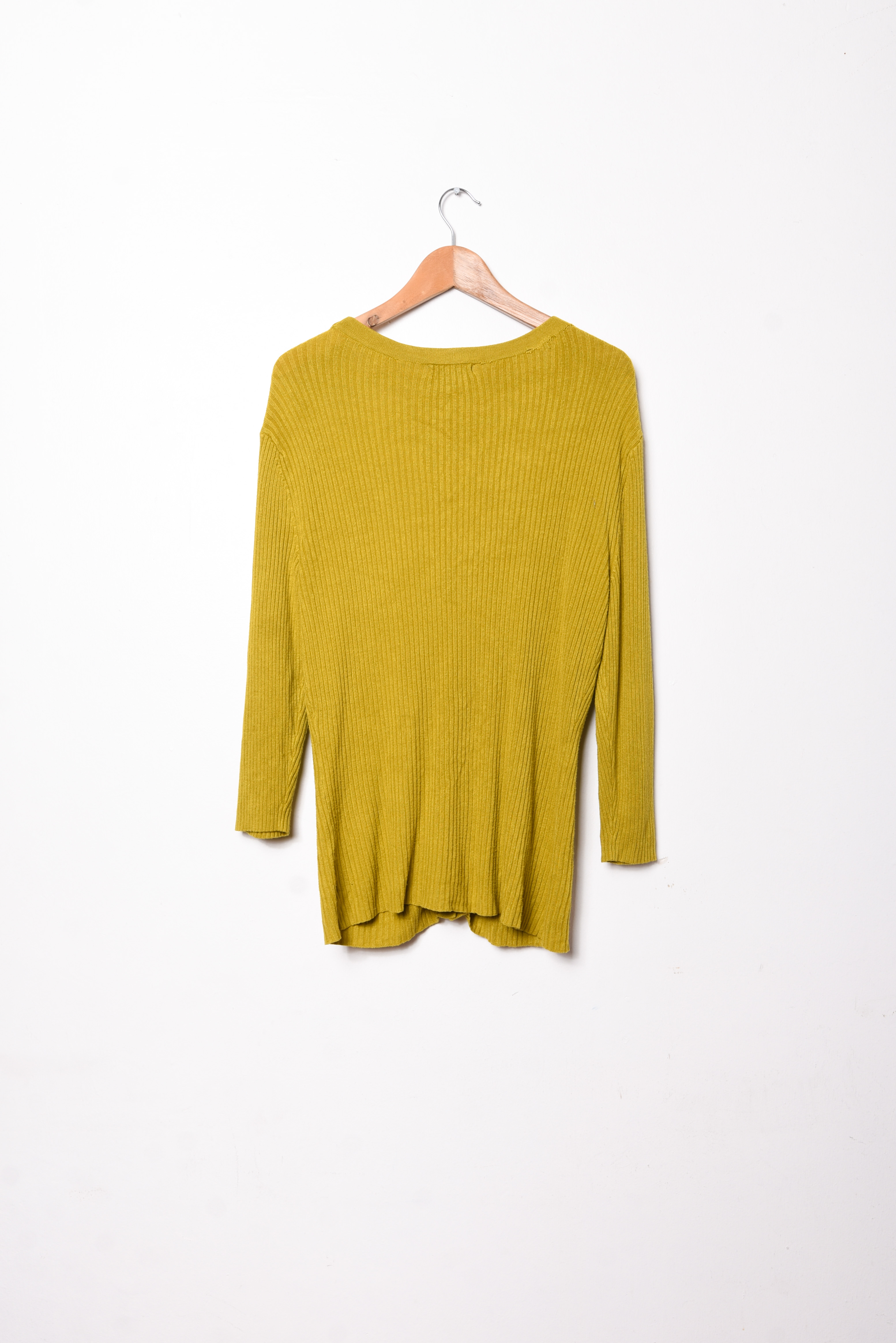 Cardigan acanalado mostaza