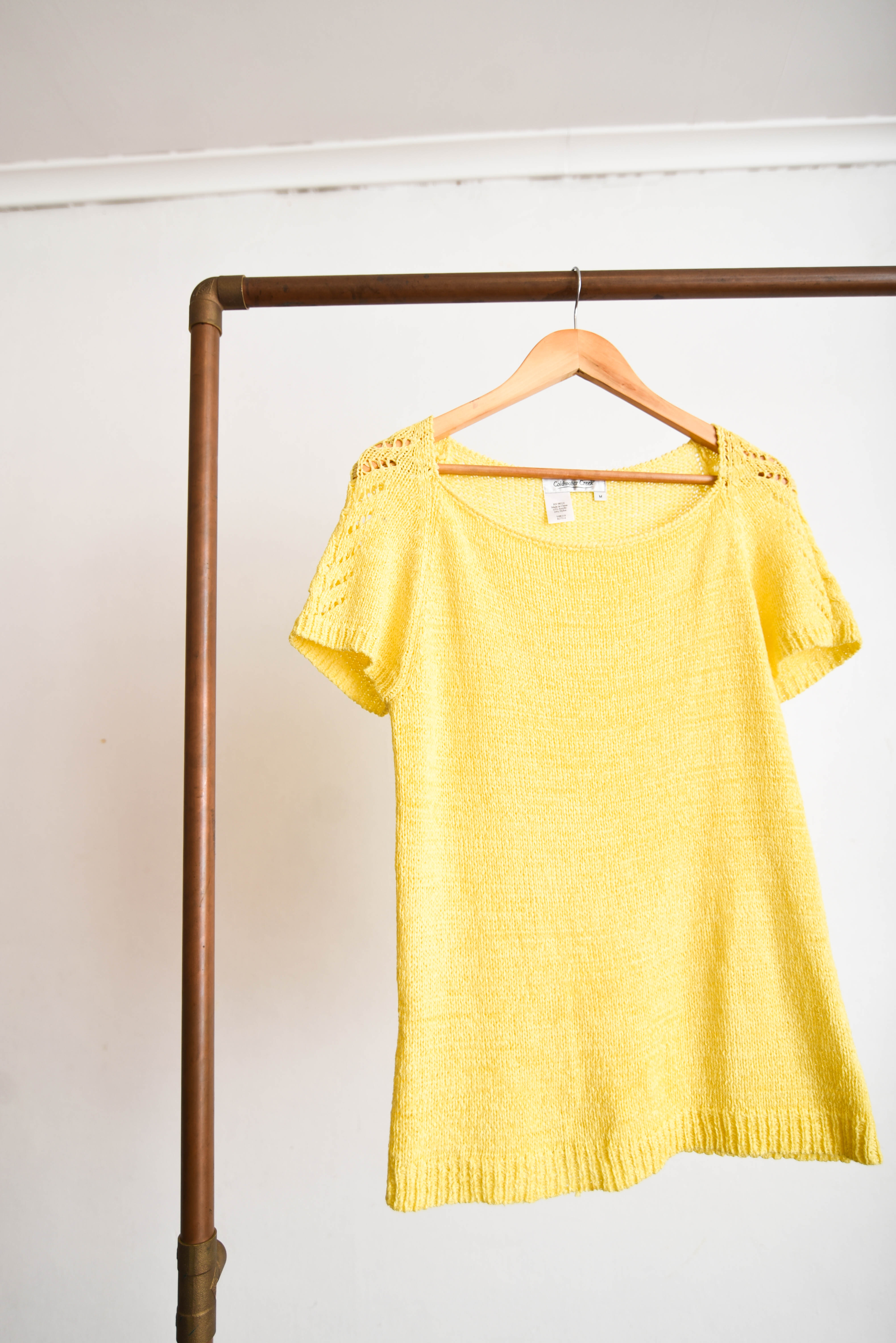 Top tejido amarillo 90s