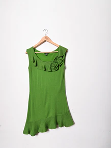 Vestido verde asimétrico tejido