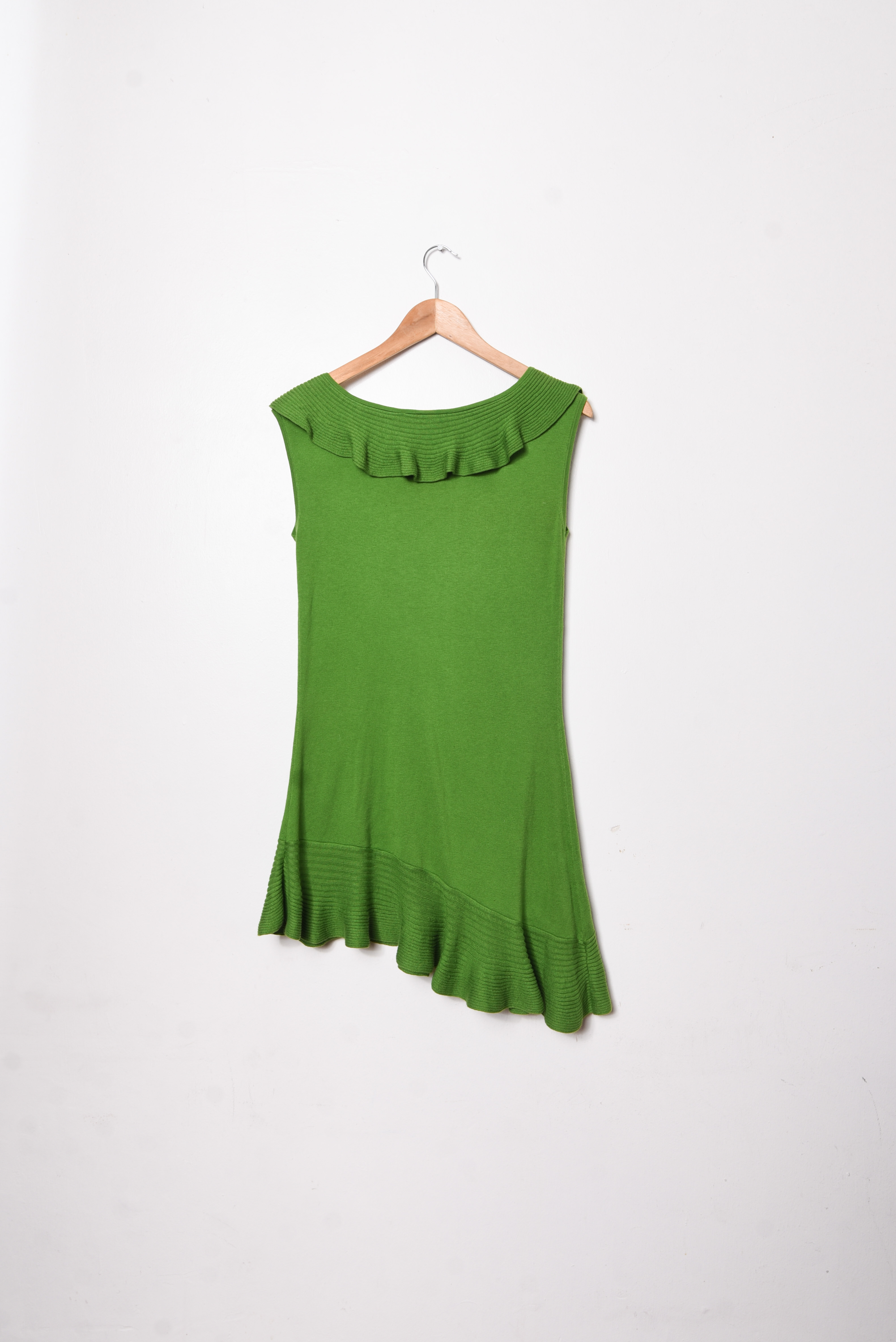 Vestido verde asimétrico tejido