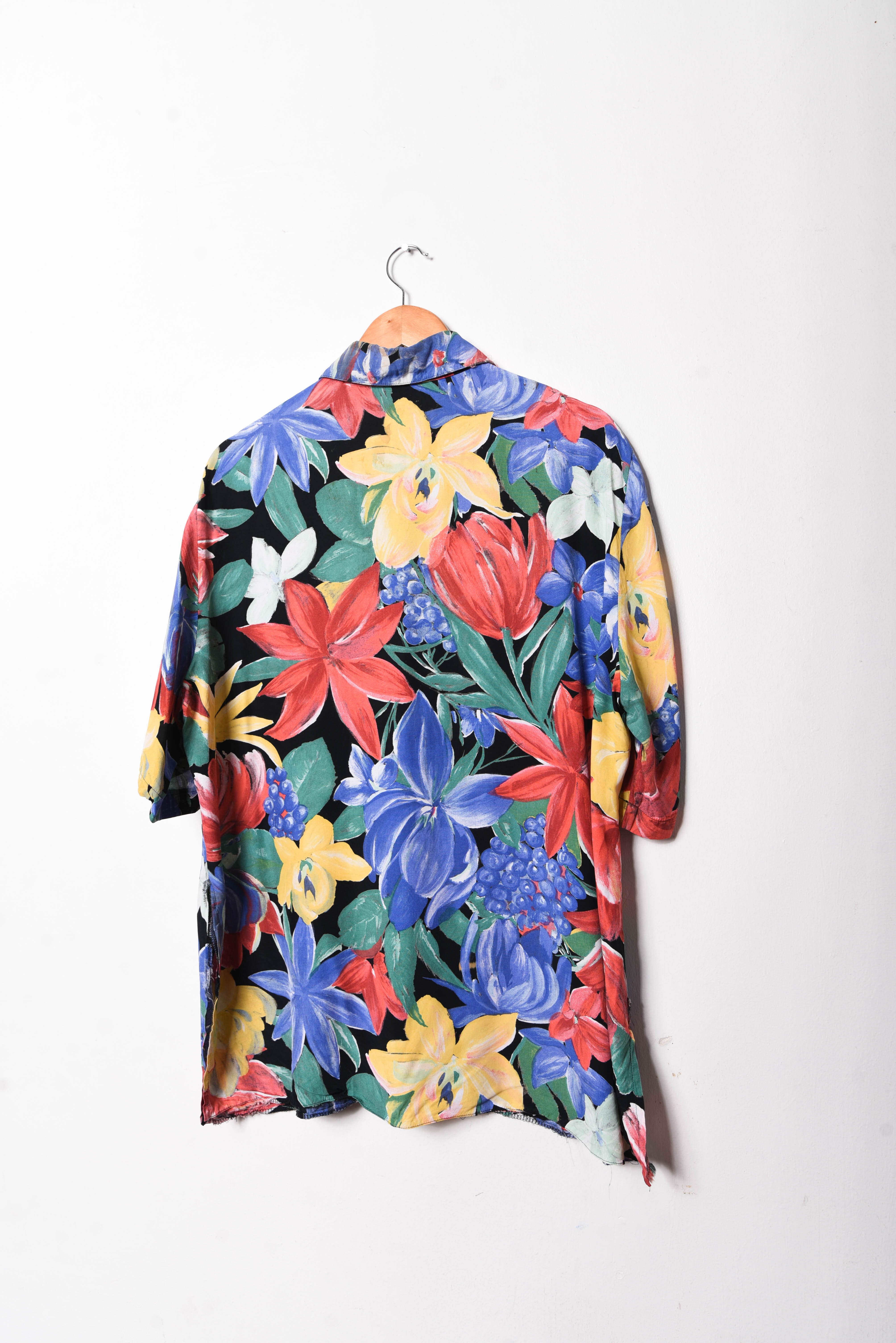 Blusa guayabera vintage tropical