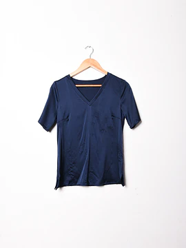 Polera azul seda