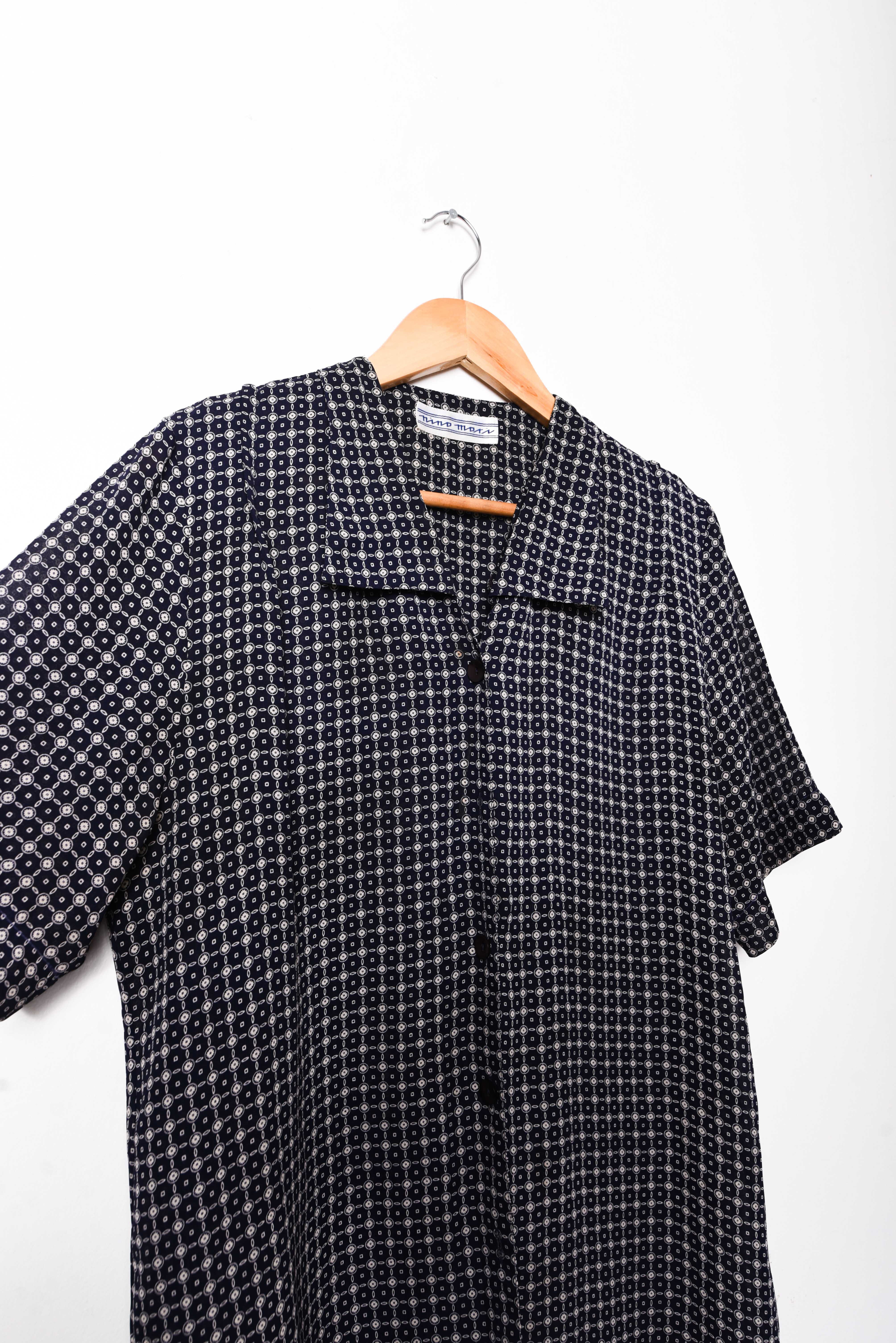 Blusa azul navy vntg gemas