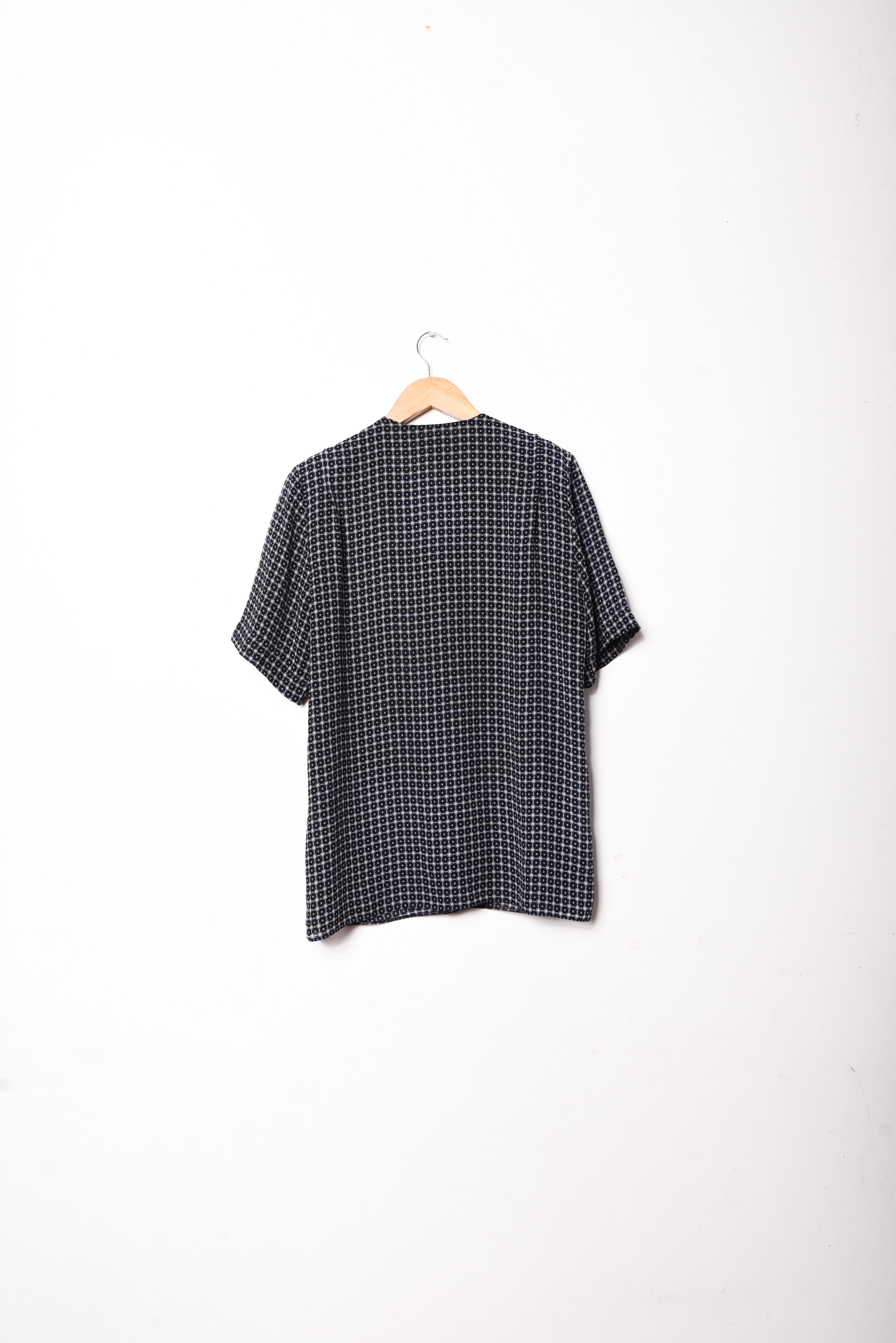 Blusa azul navy vntg gemas