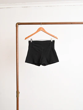 Short negro sporty
