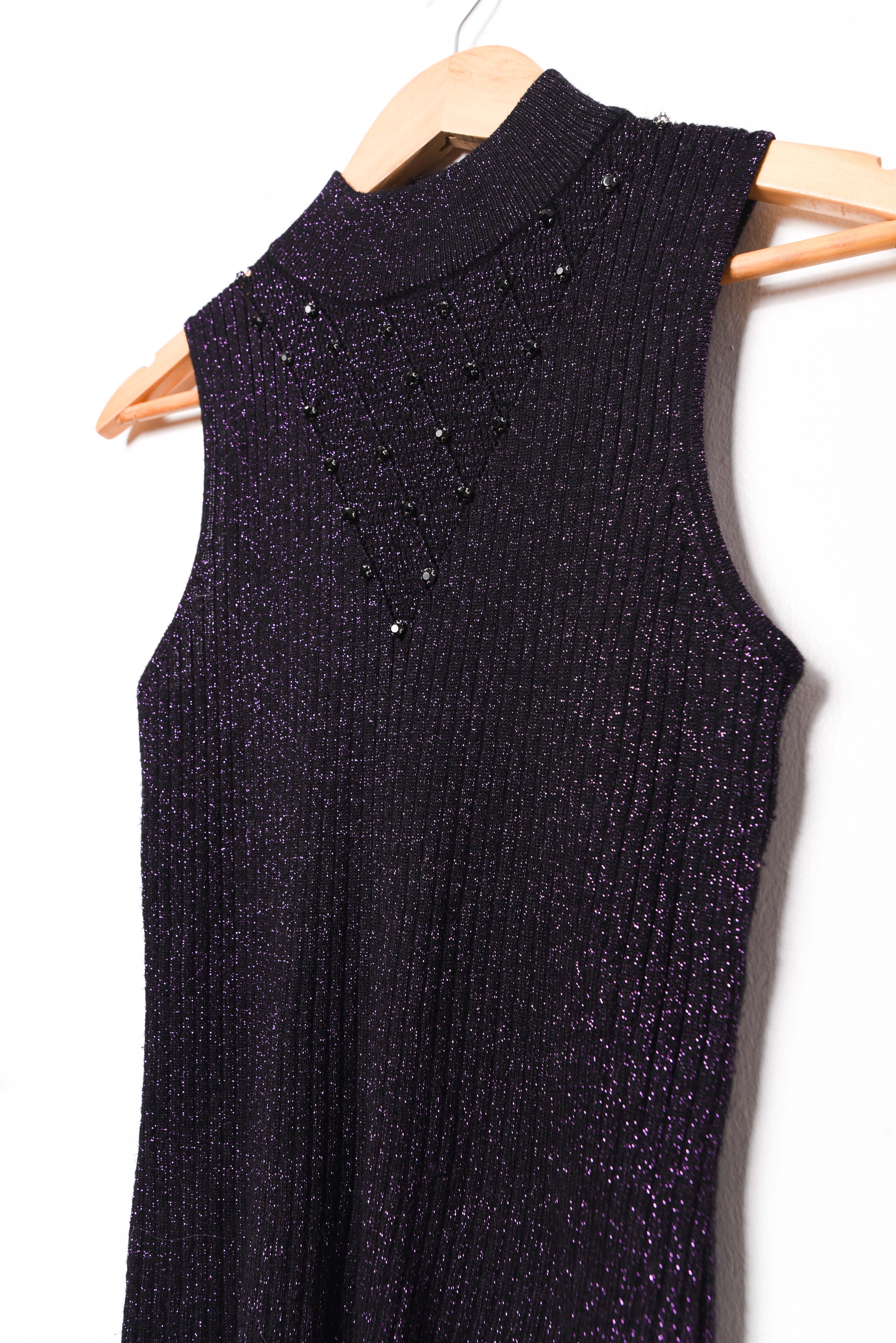 Top tejido negro brillos