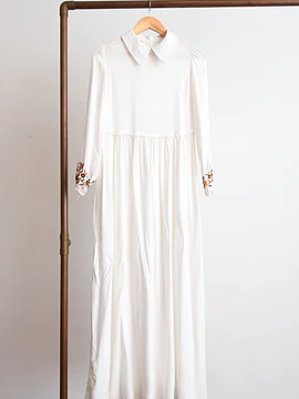 Maxi vestido blanco bordado