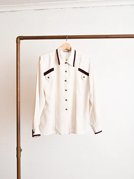 Blusa marfil y burdeo vintage