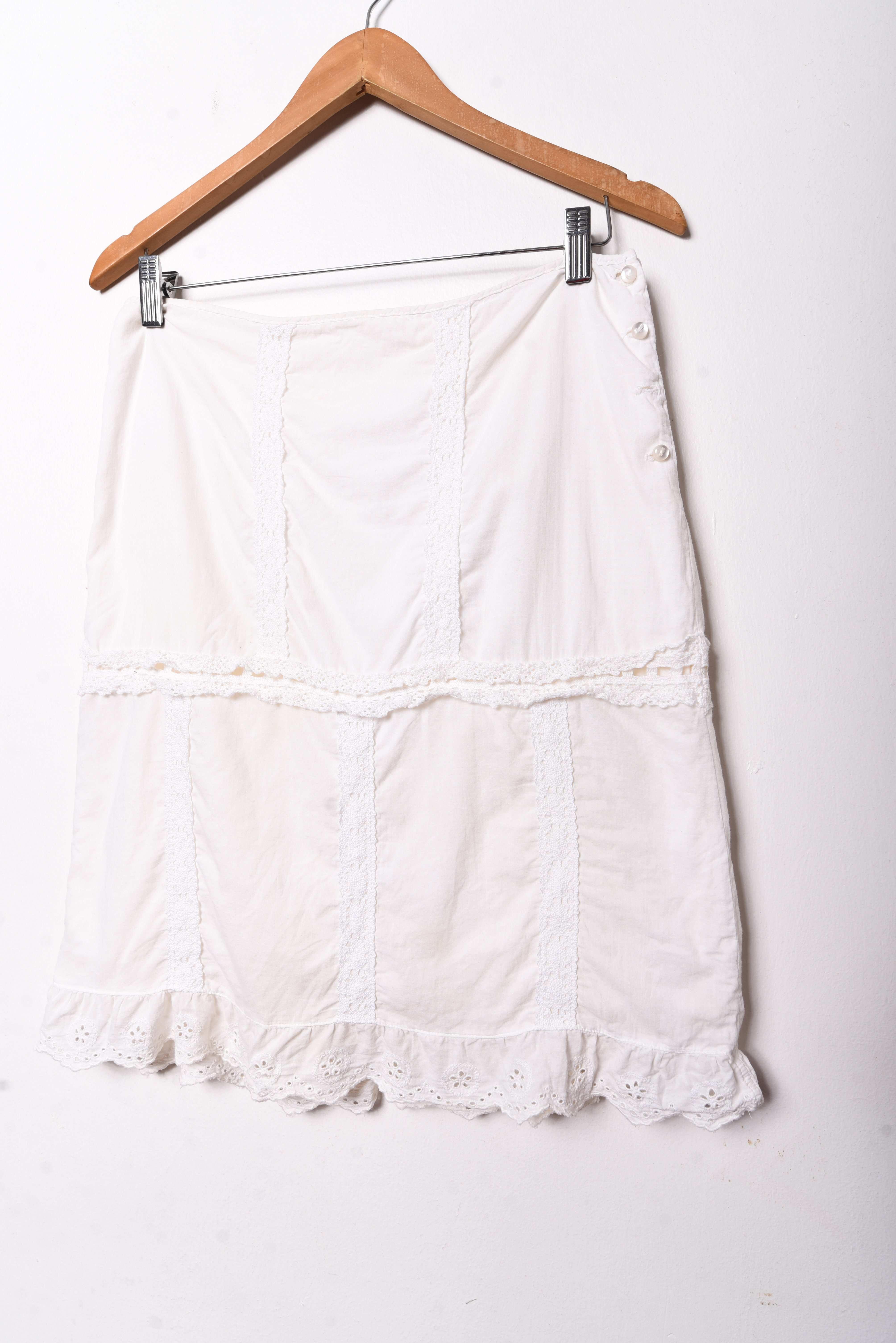 Falda marfil broderie
