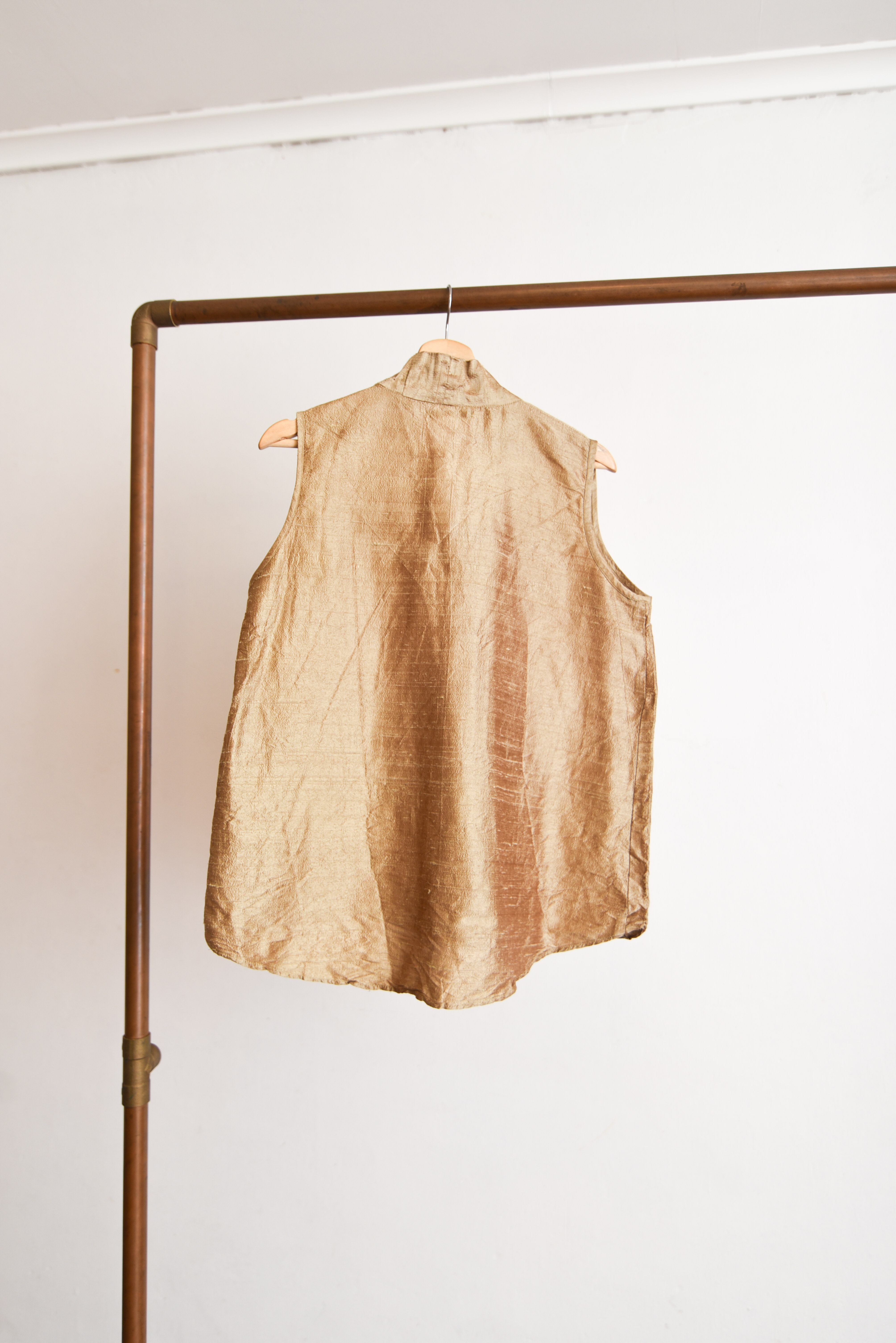 Blusa café silk tornasol