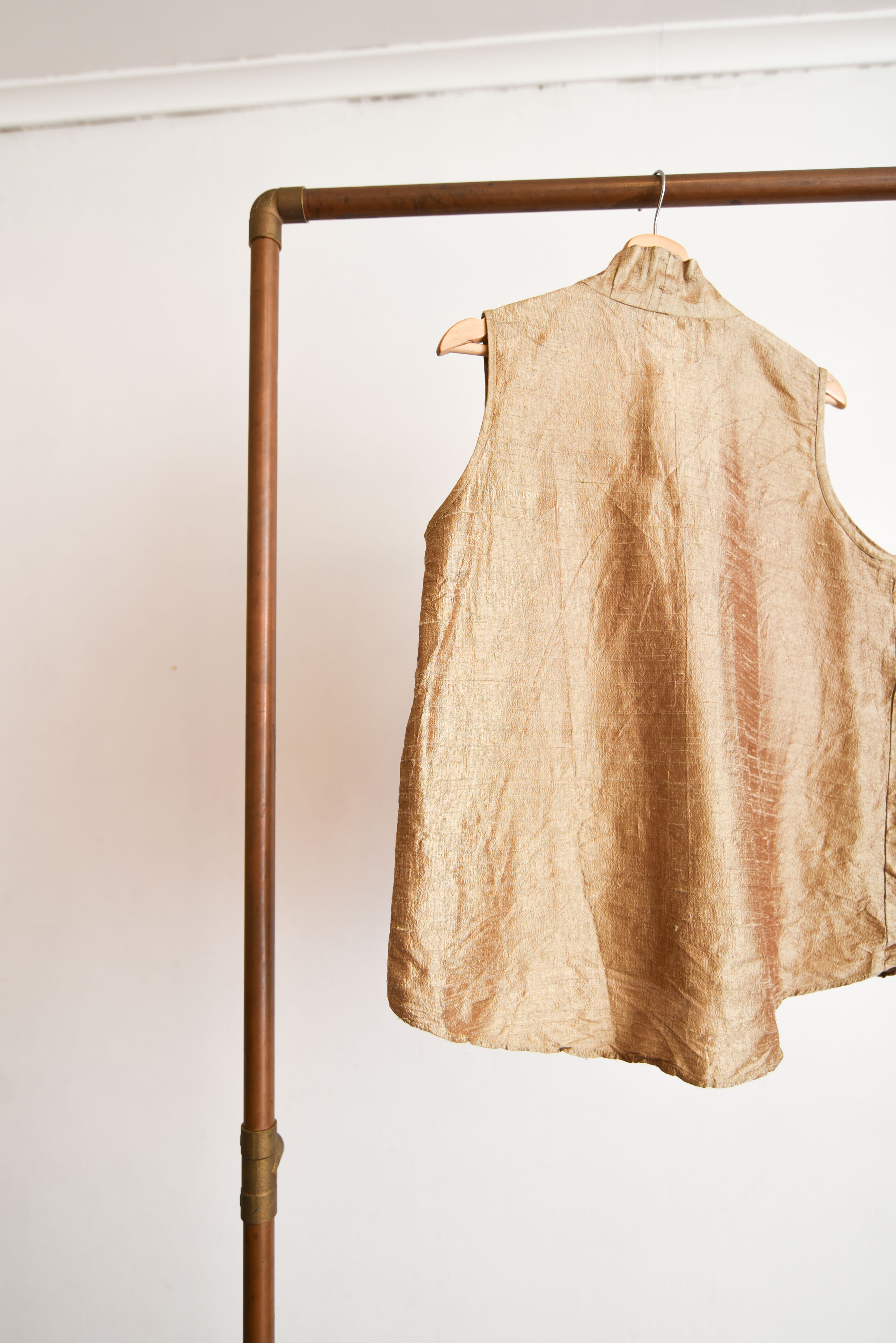 Blusa café silk tornasol