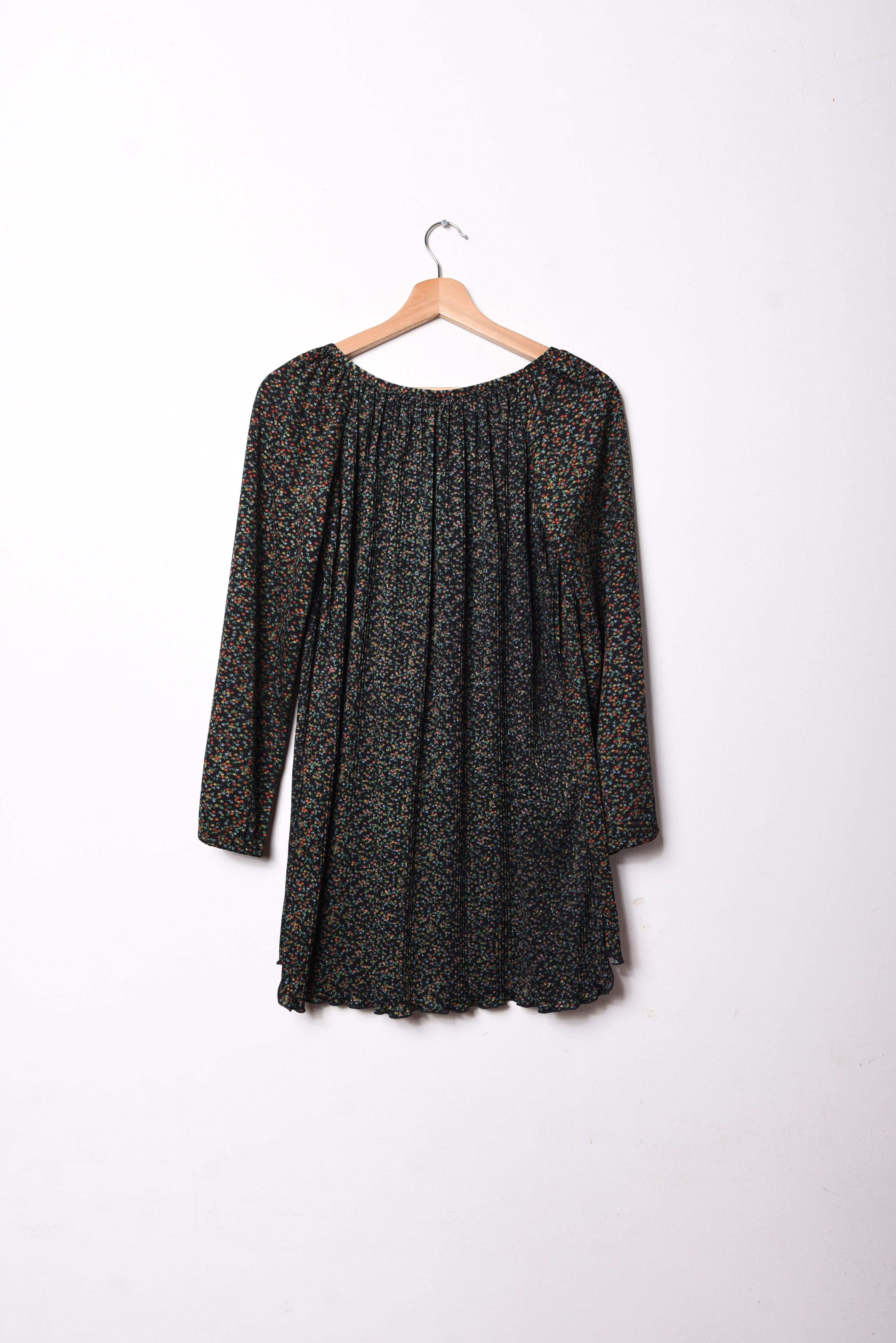 Blusa floral plisada 70s