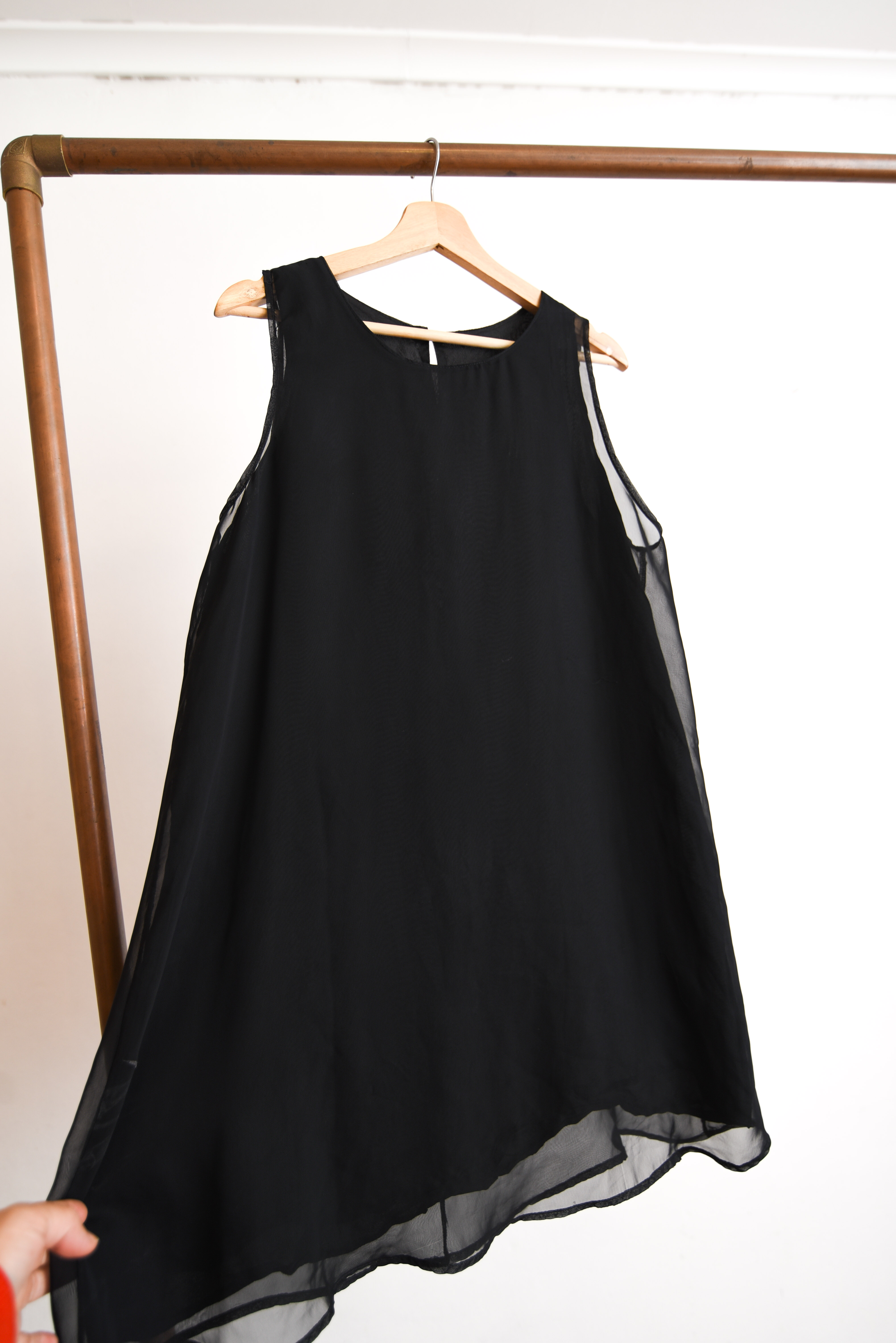 Vestido negro 90s vaporoso