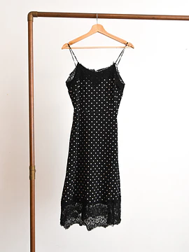 Vestido negro polka dots y encaje