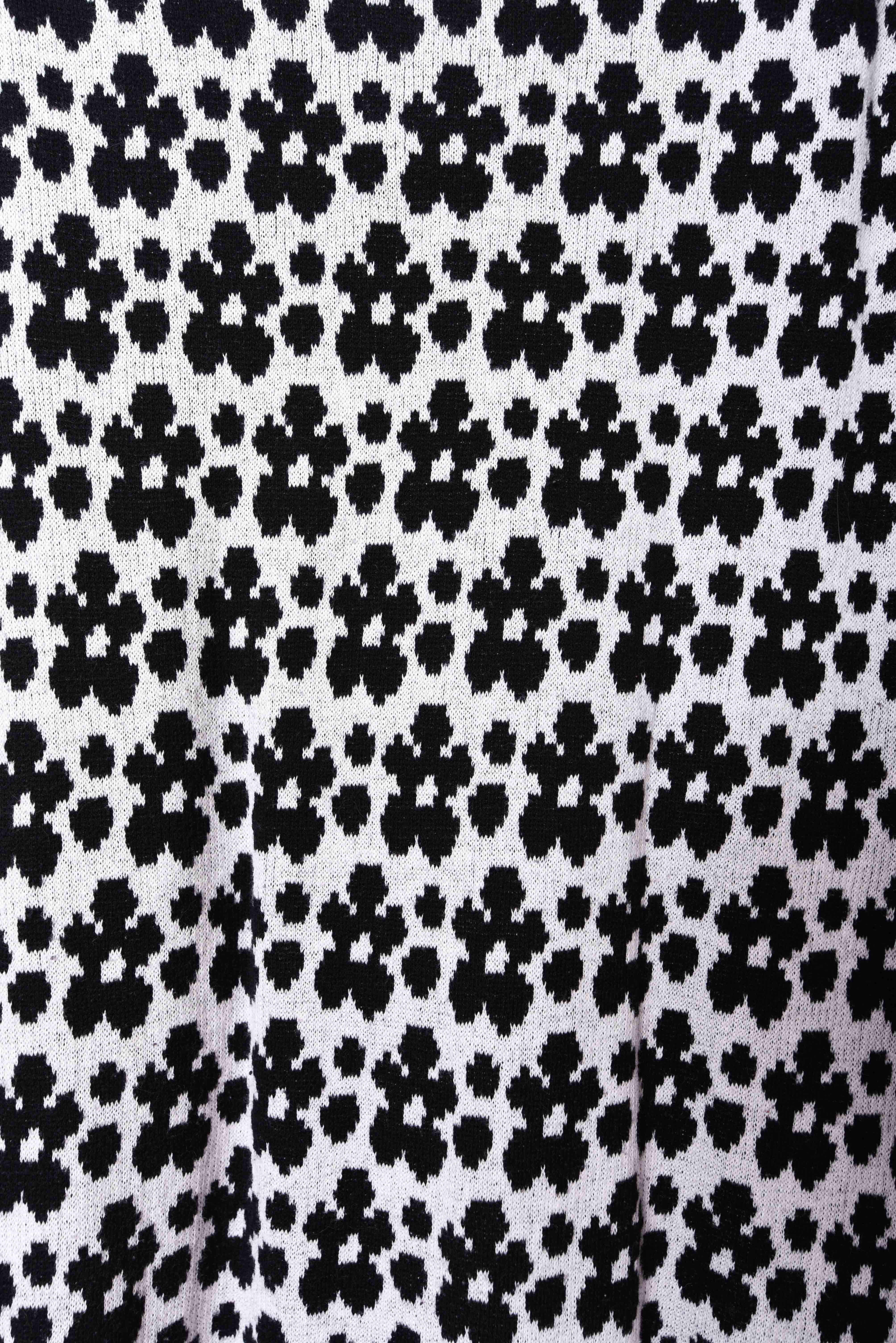 Vestido tejido floral b&w