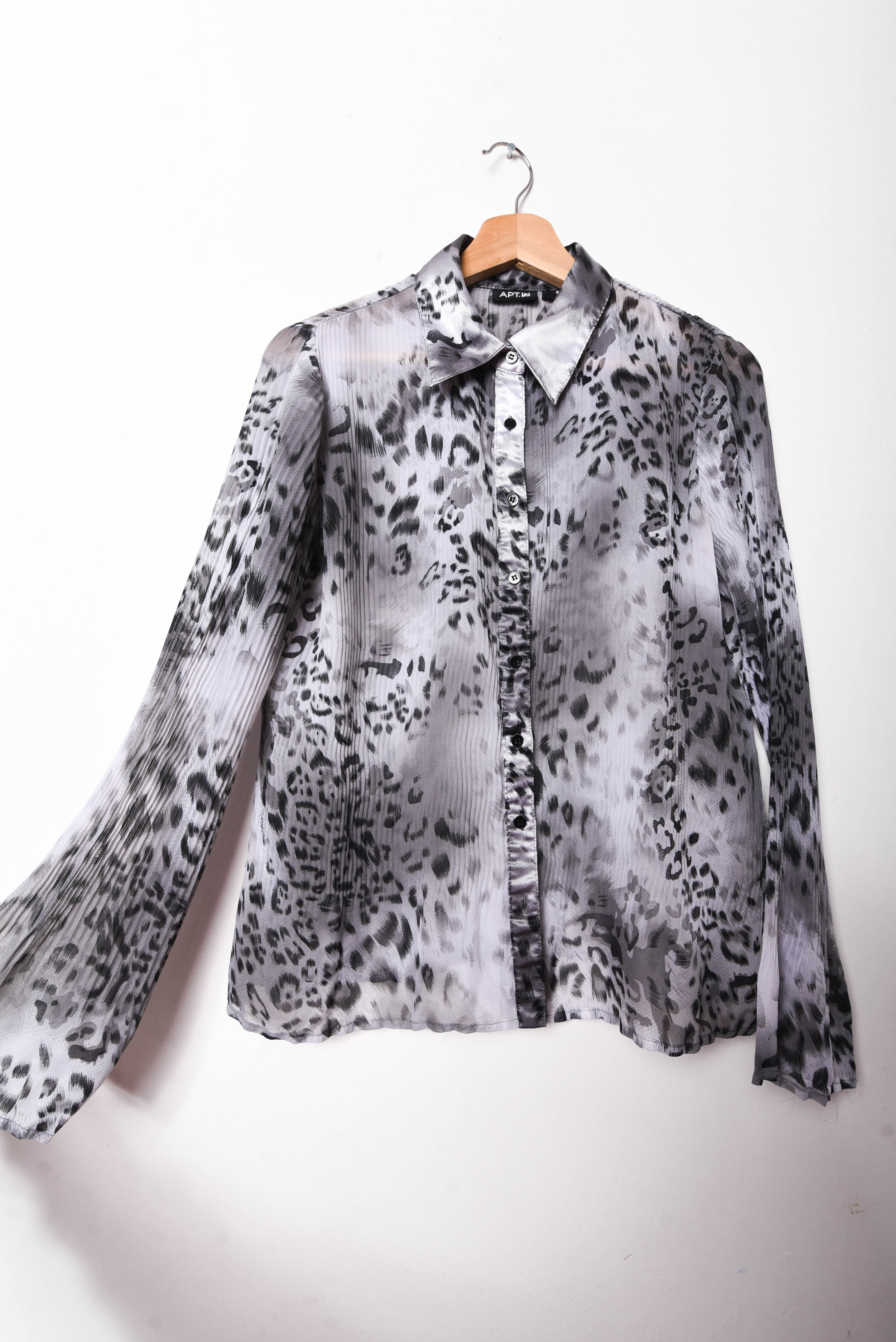Blusa gris animal print y2k