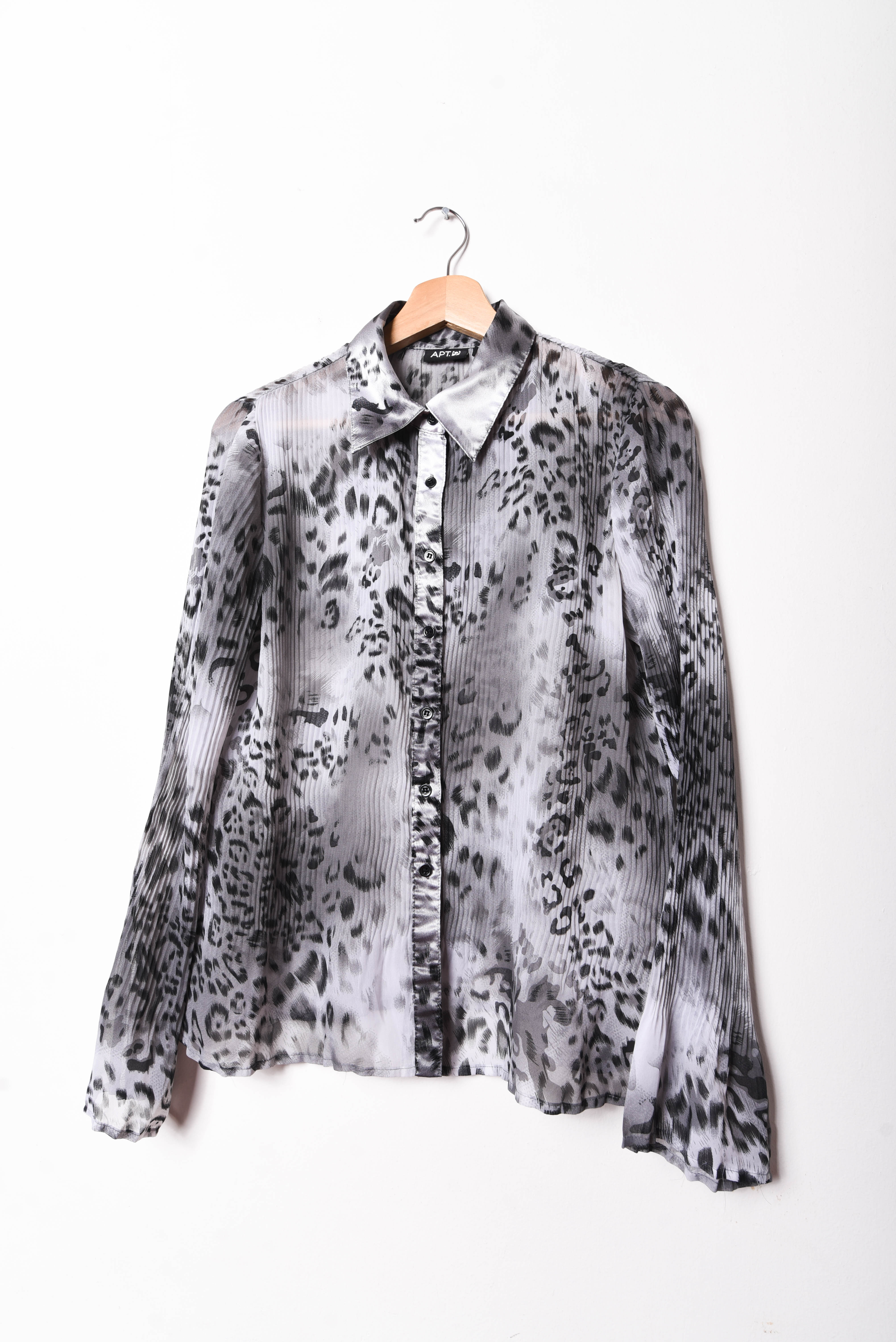 Blusa gris animal print y2k