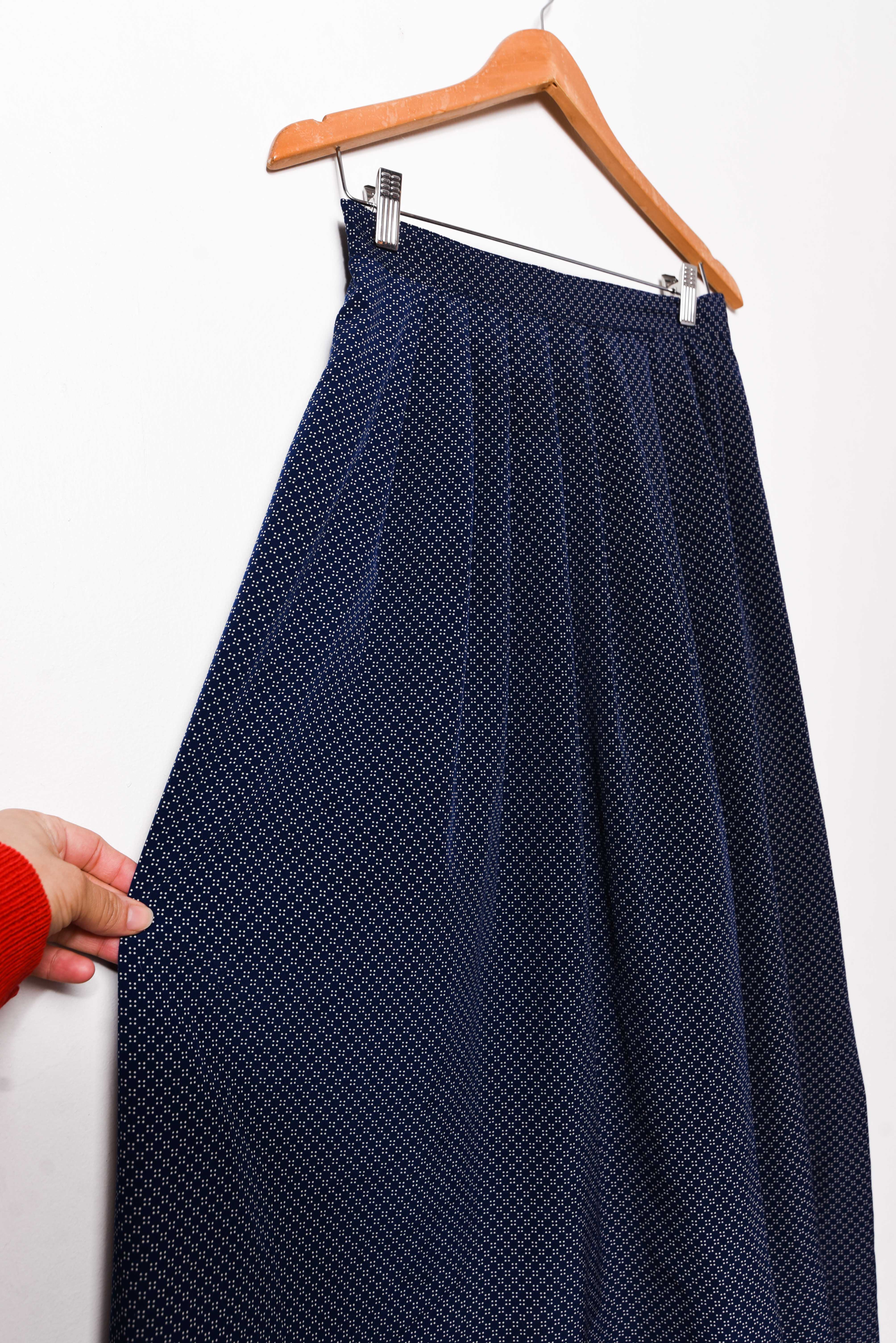 Maxi falda azul navy dots