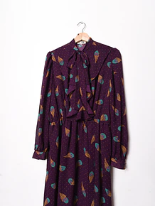 Vestido vintage morado plumas