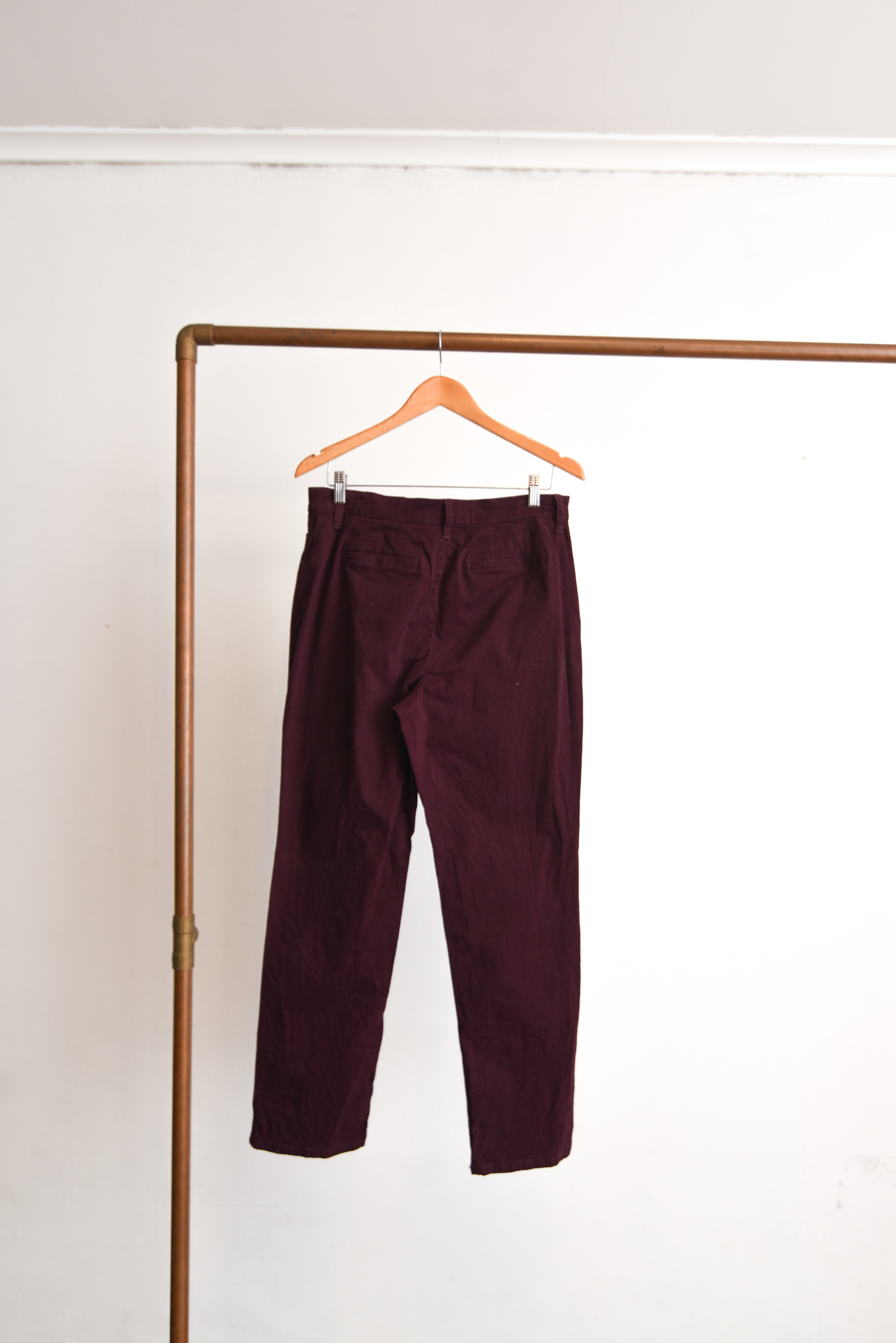 Pantalón burdeo Gloria Vanderbilt