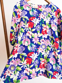 Blusa azulina floral vintage
