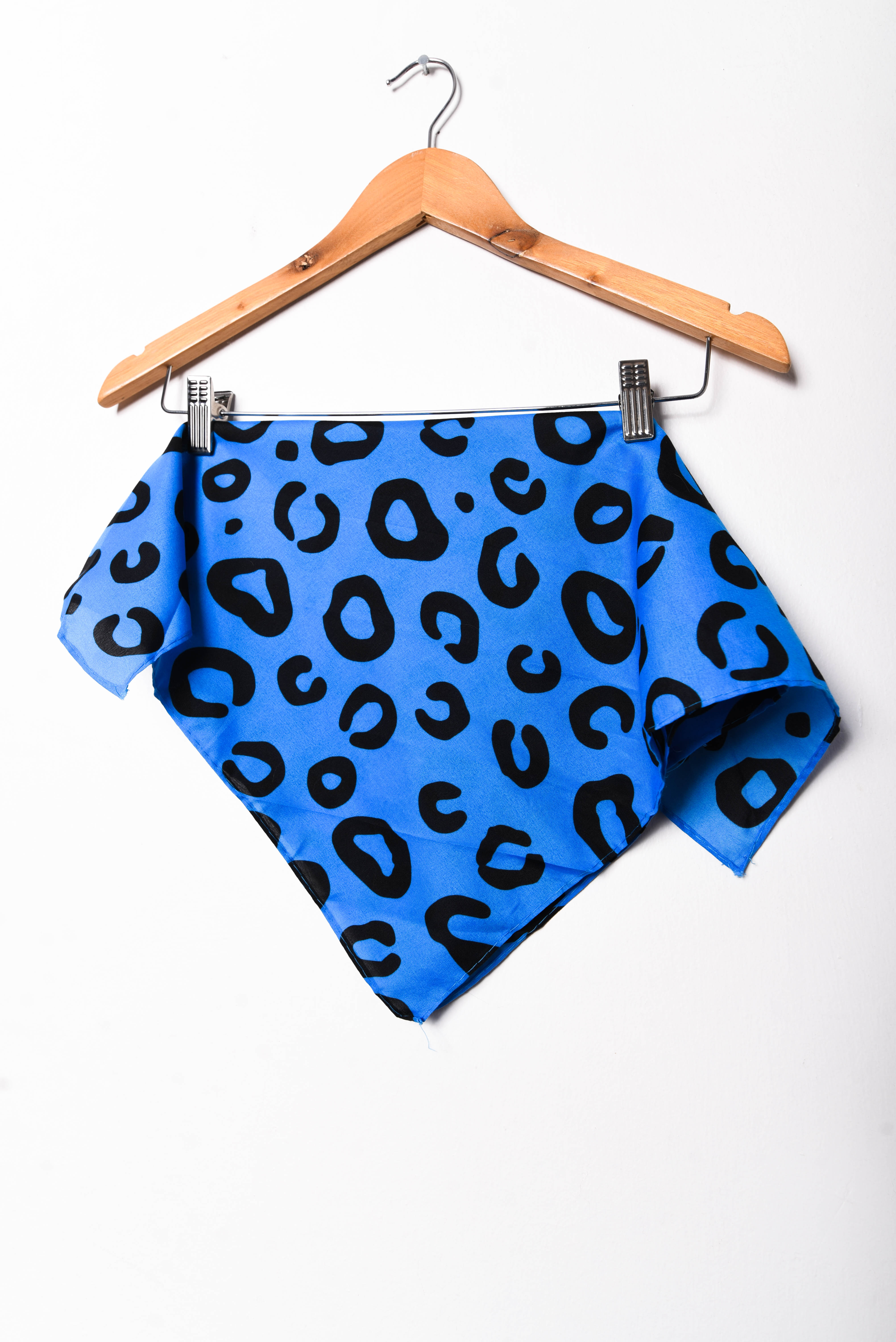 Pañuelo azulino animal print