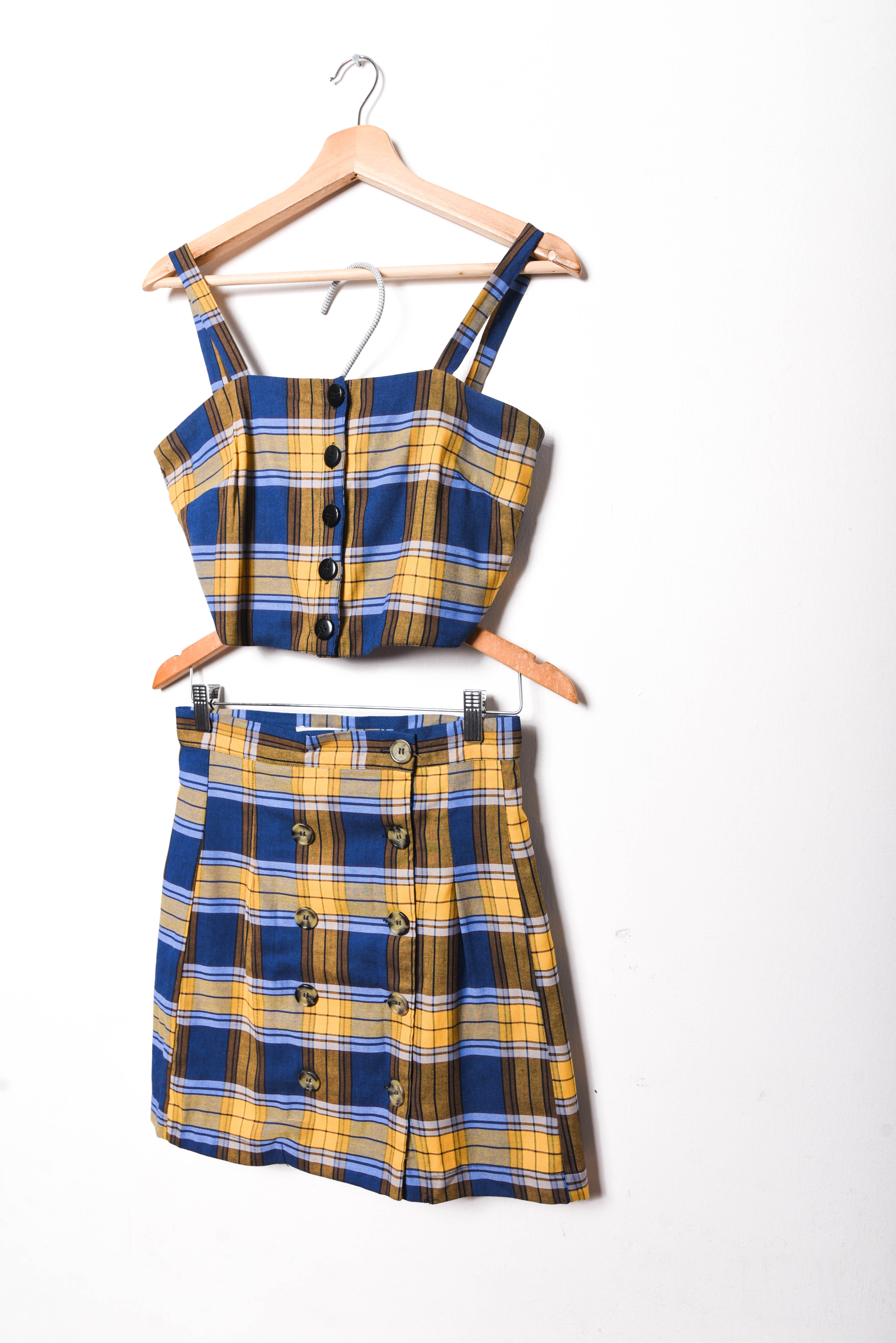 Conjunto mostaza tartán