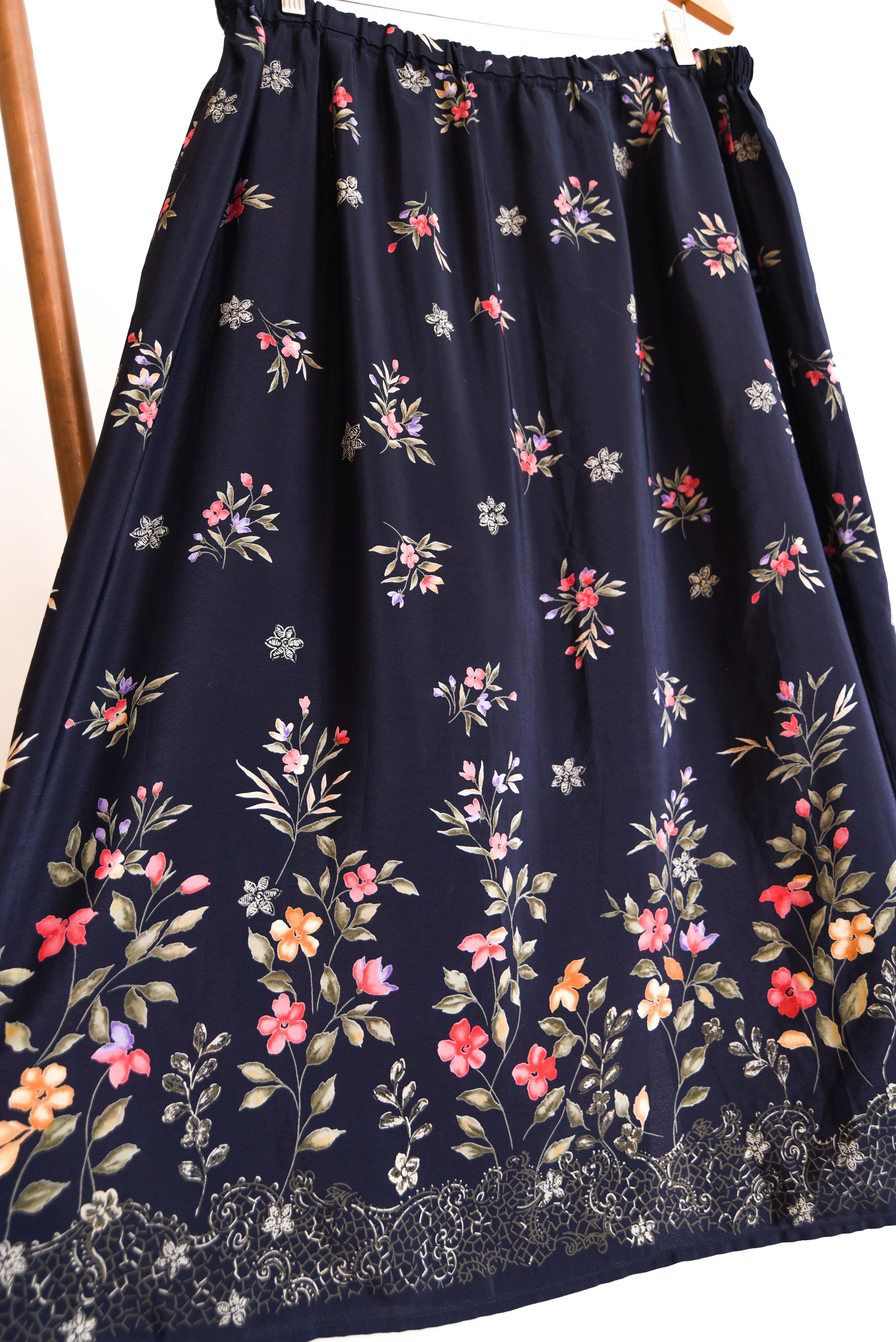Maxi falda azul navy floral plus size