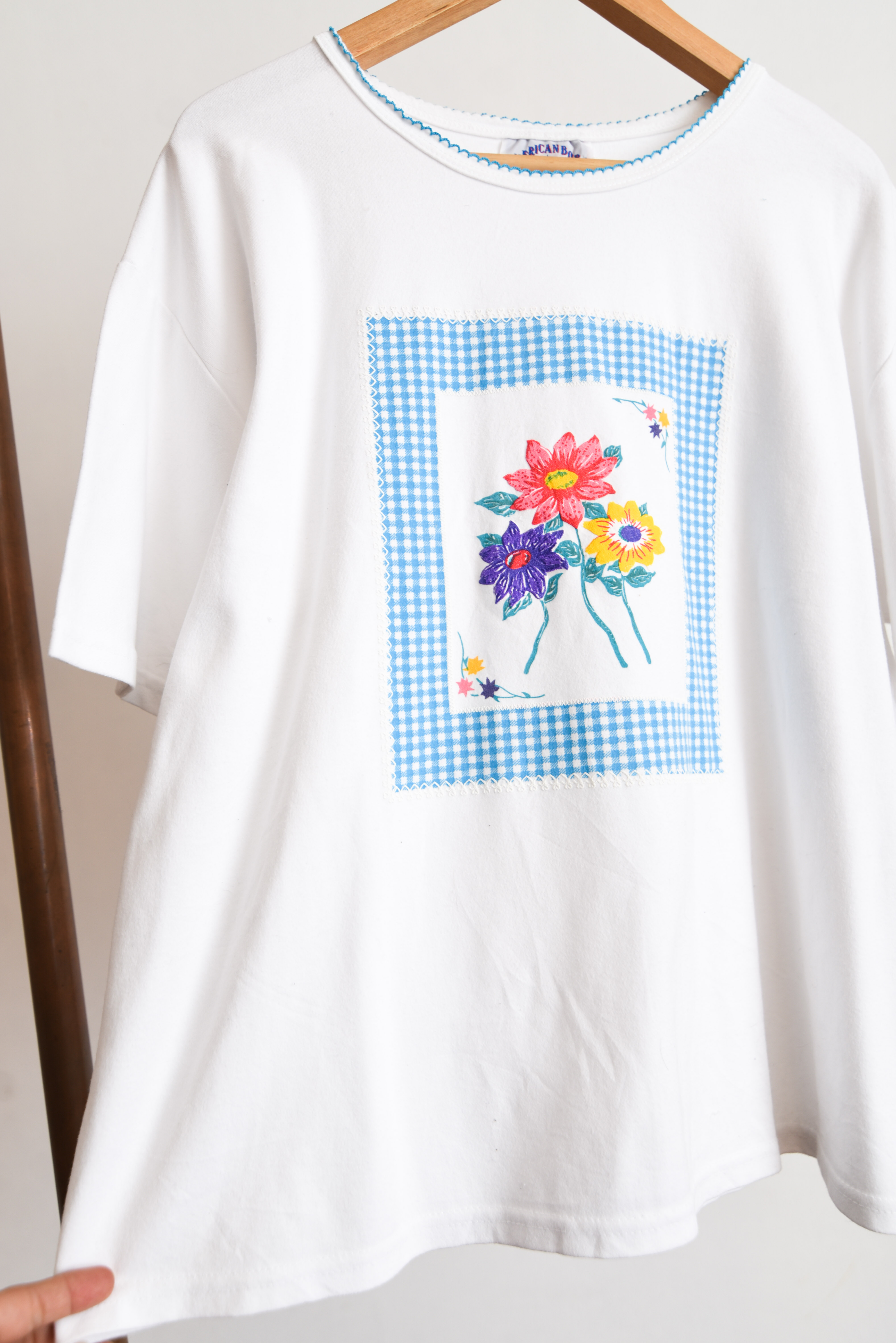 Polera blanca vintage gingham floral