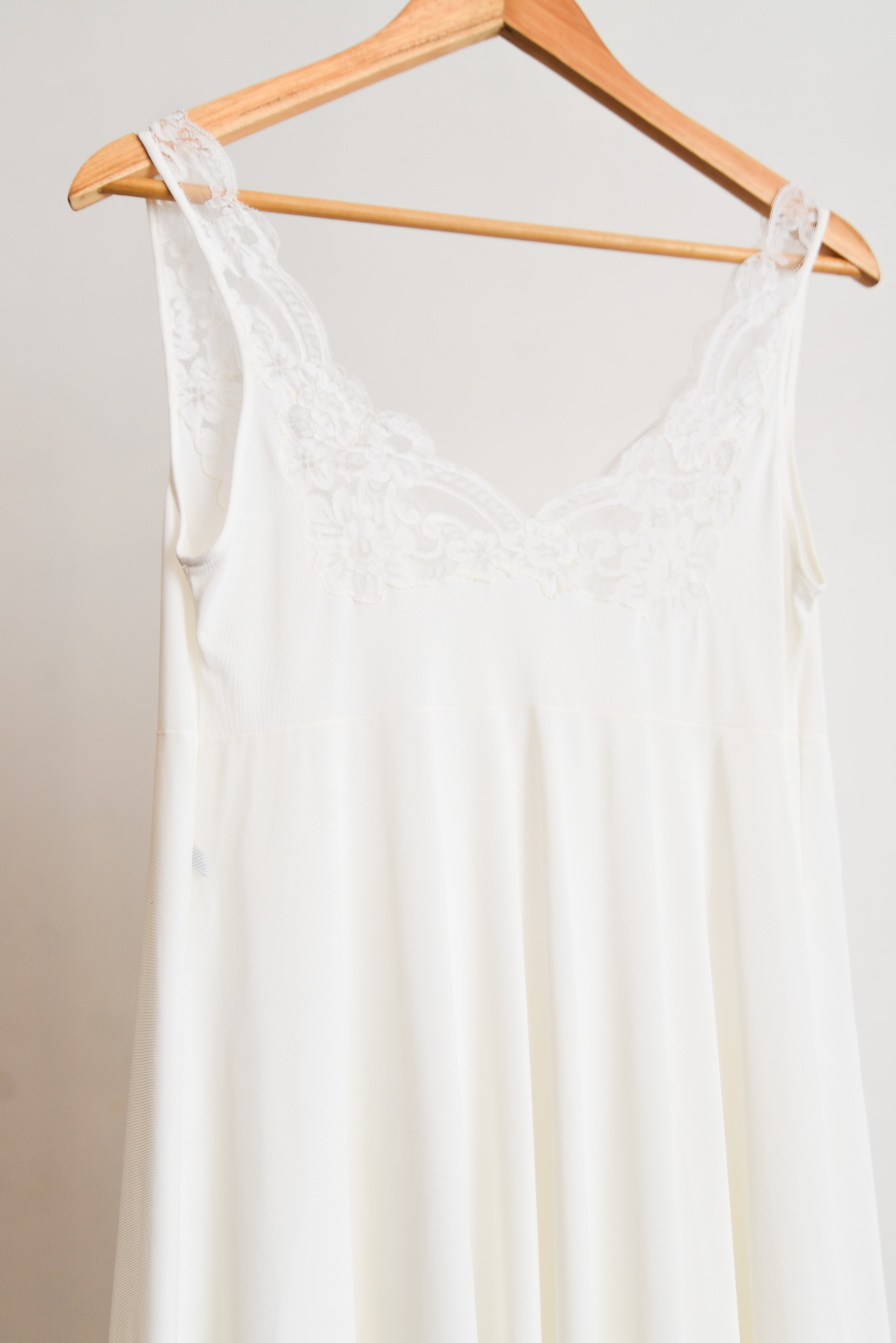 Maxi vestido lencero vintage encaje italiano