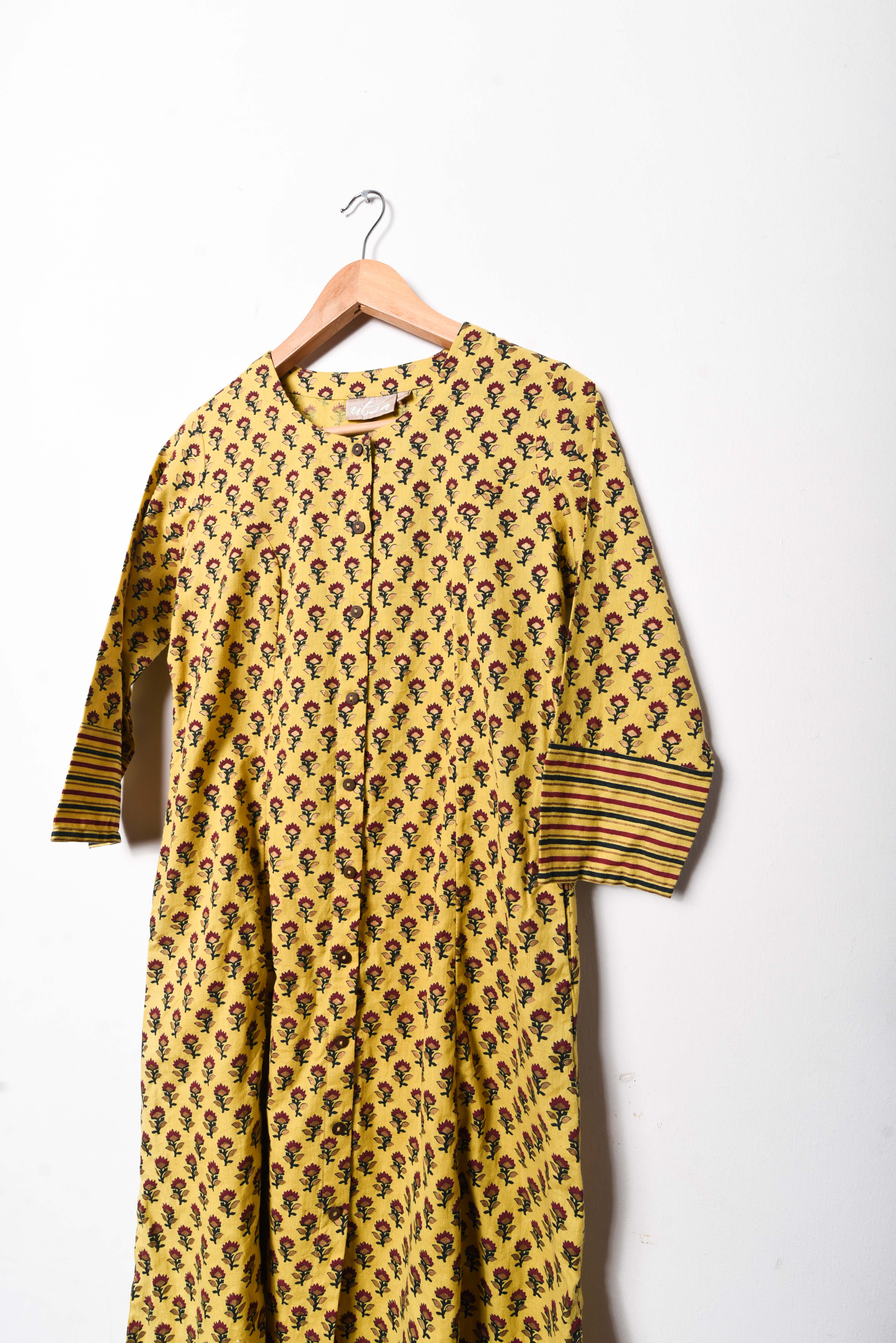Maxi vestido amarillo floral túnica