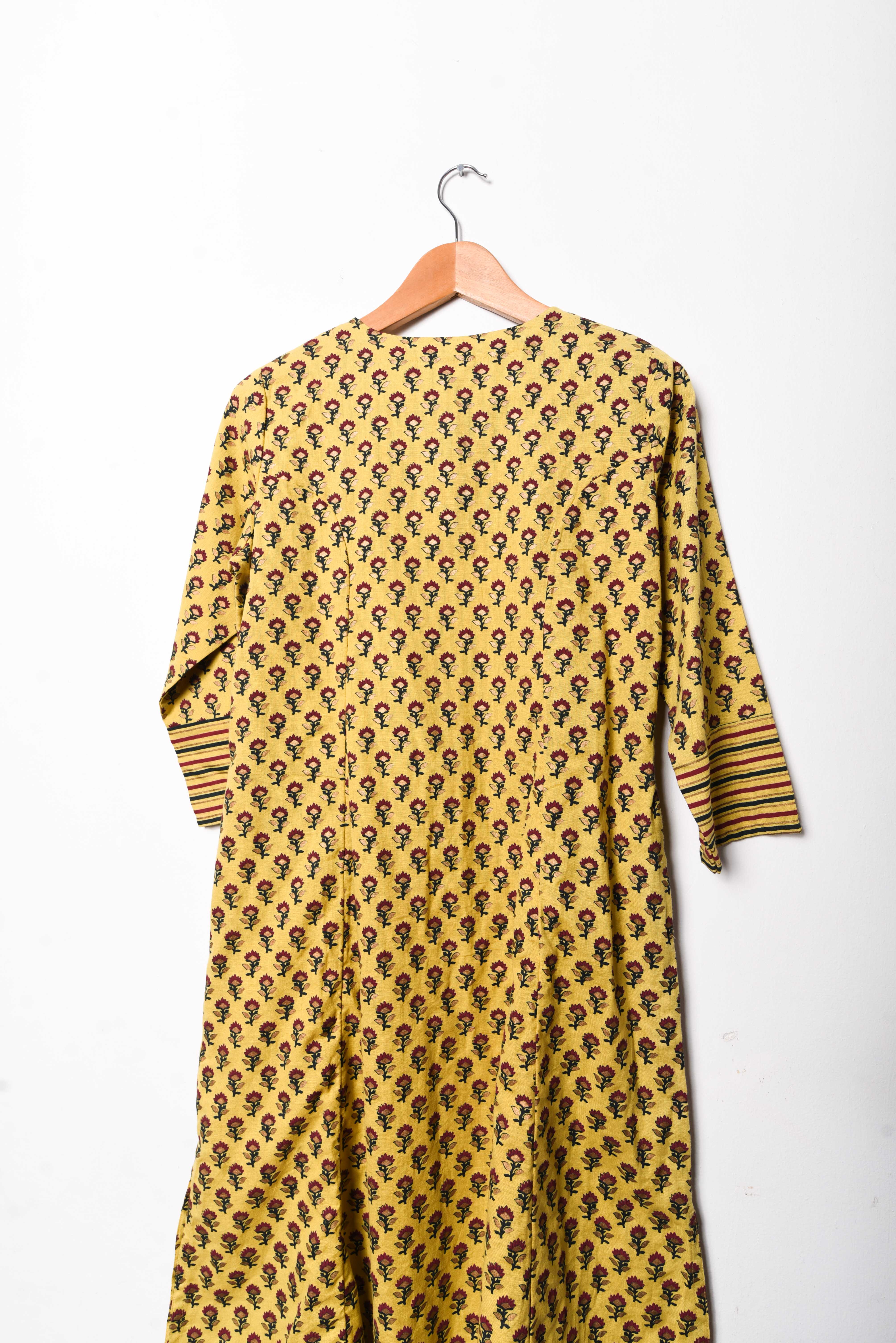 Maxi vestido amarillo floral túnica