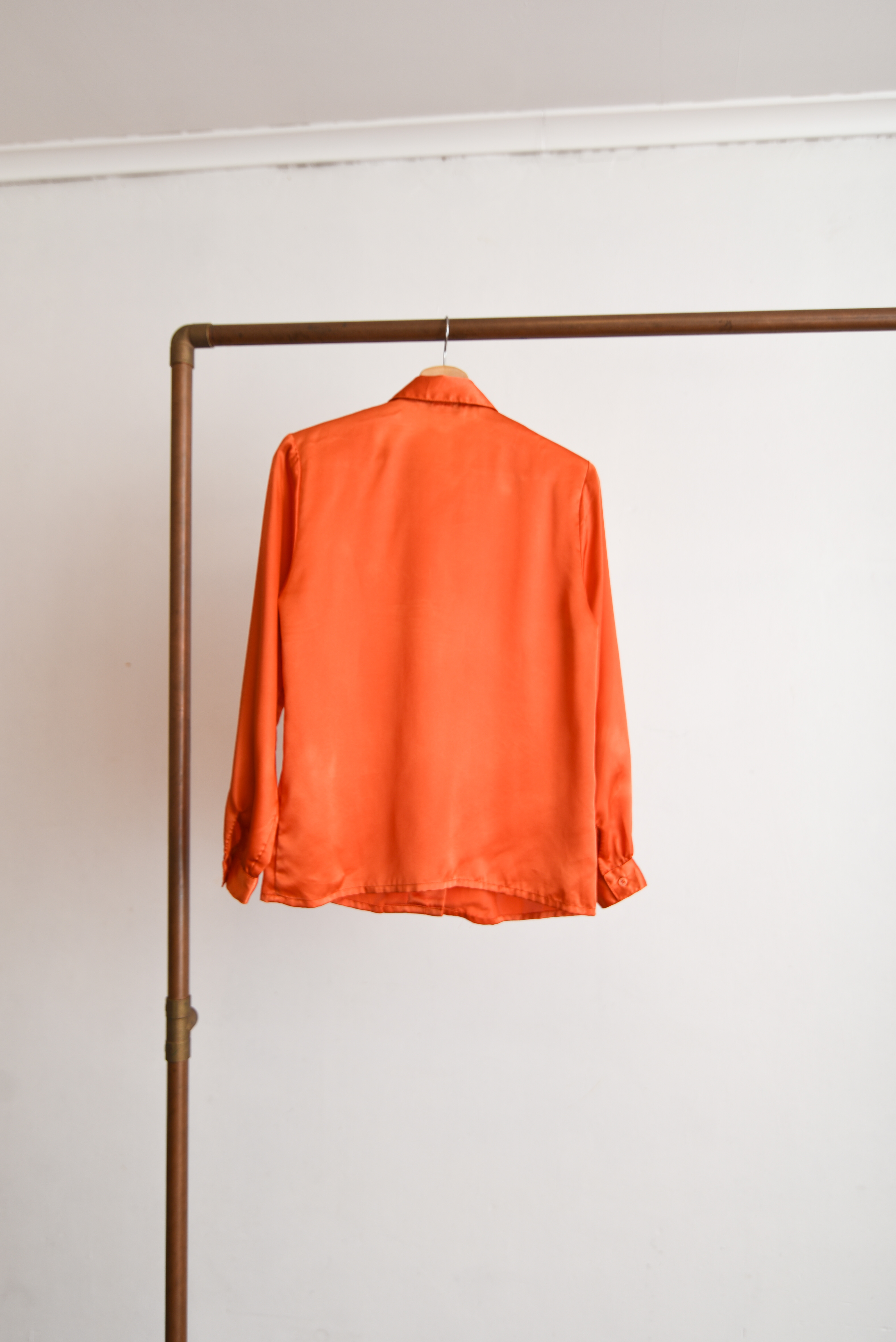 Blusa vintage naranjo satín