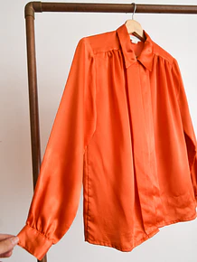 Blusa vintage naranjo satín
