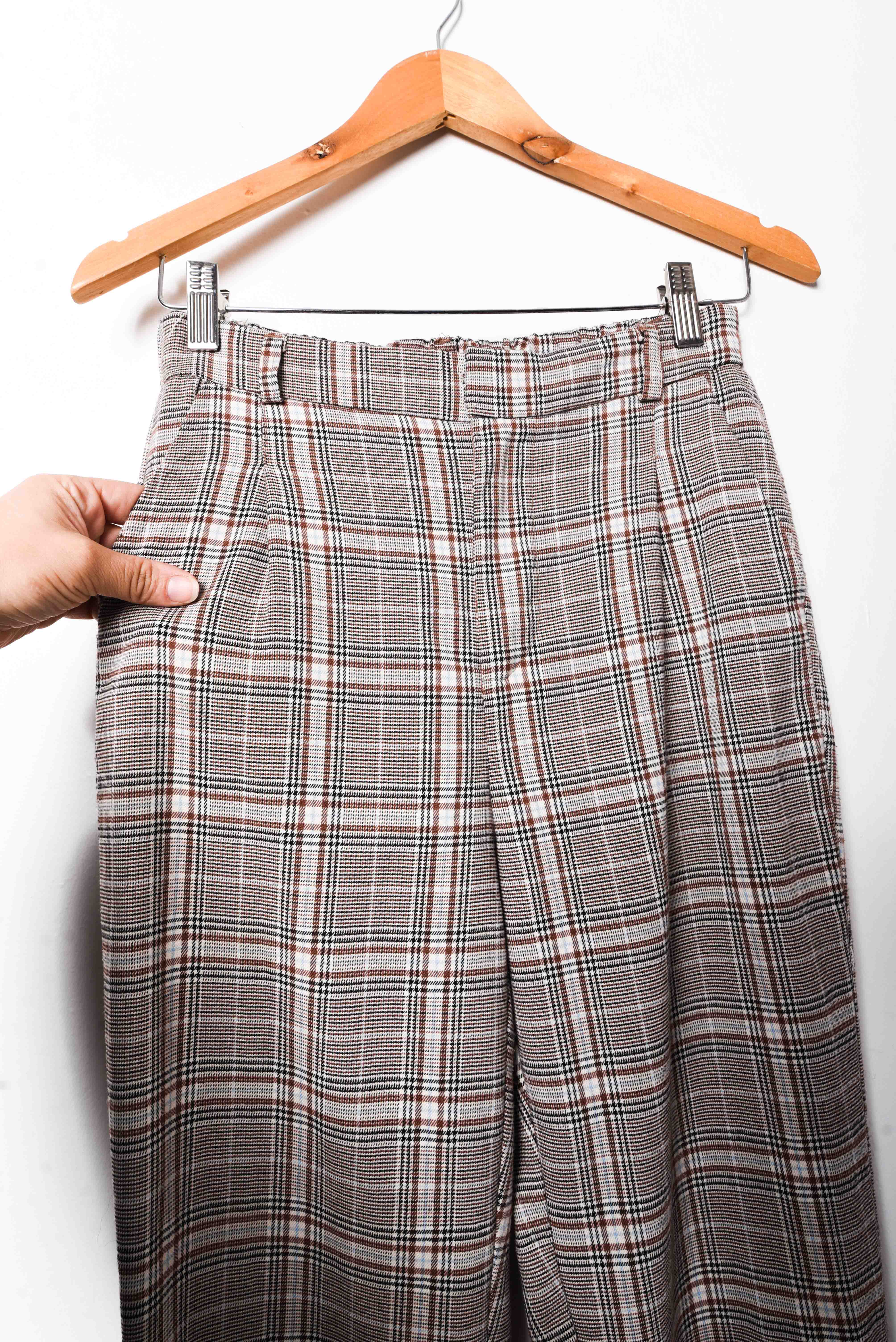 Pantalón tiro alto café Gales