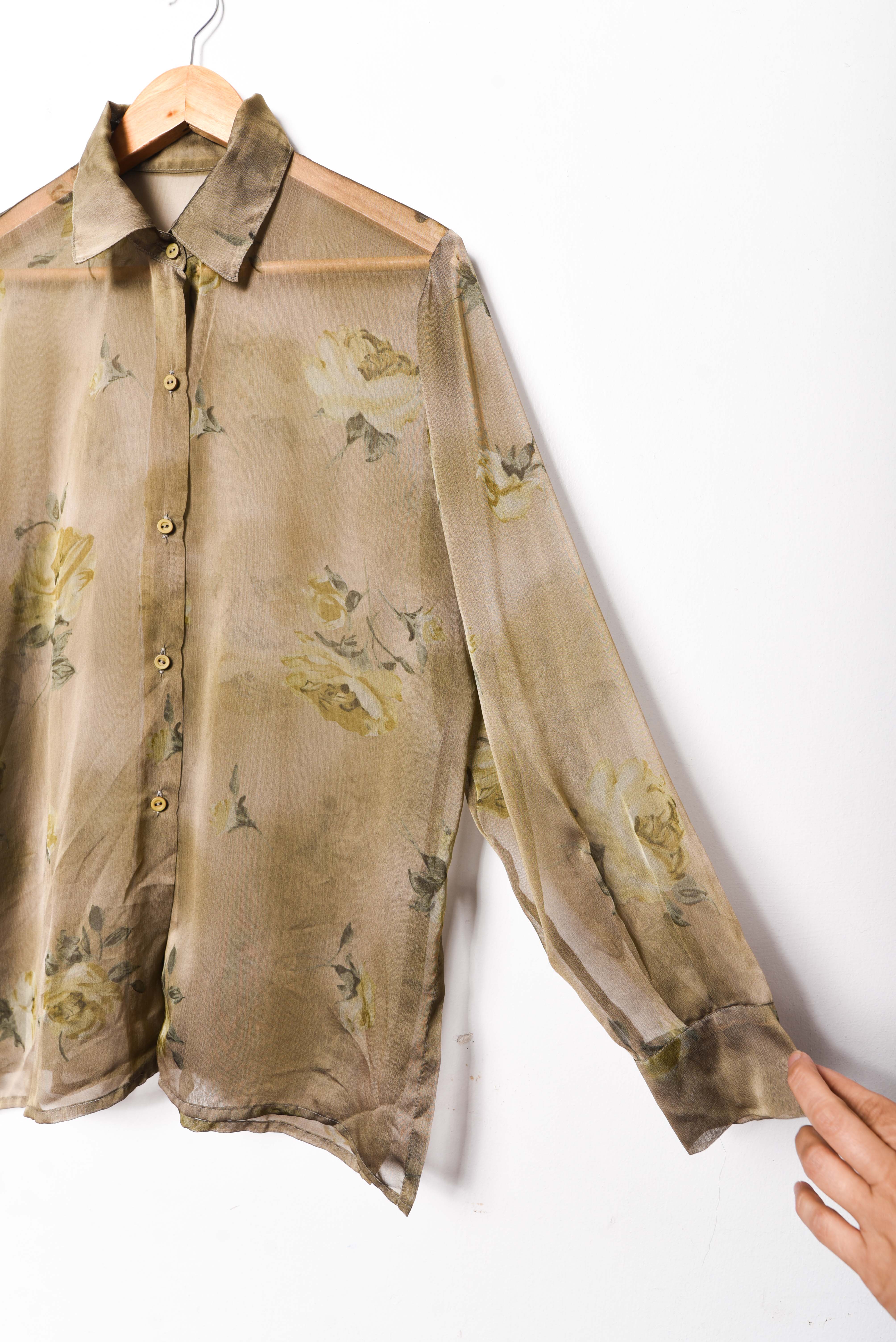 Blusa café verdoso floral 90s
