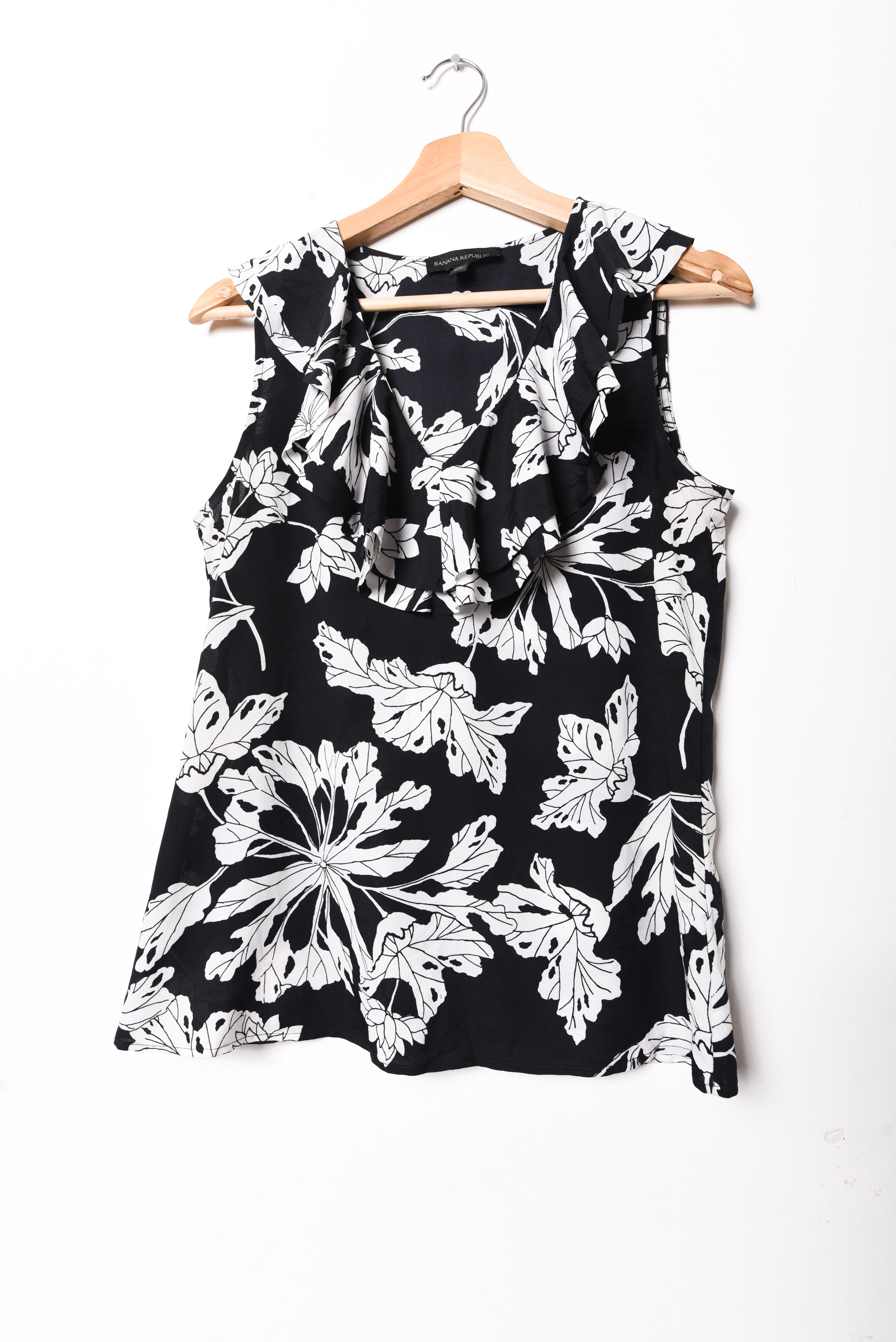 Blusa b&w floral