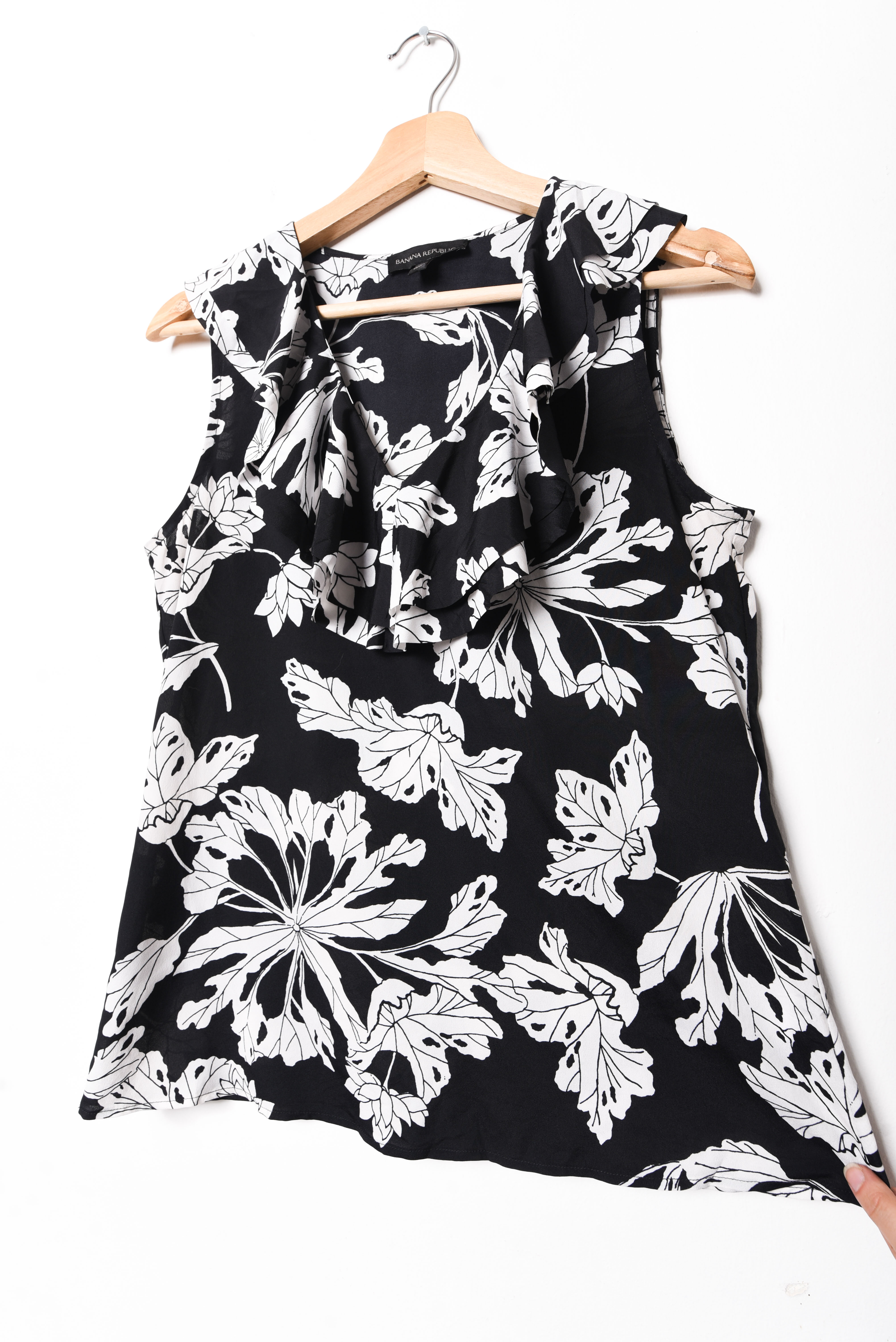 Blusa b&w floral