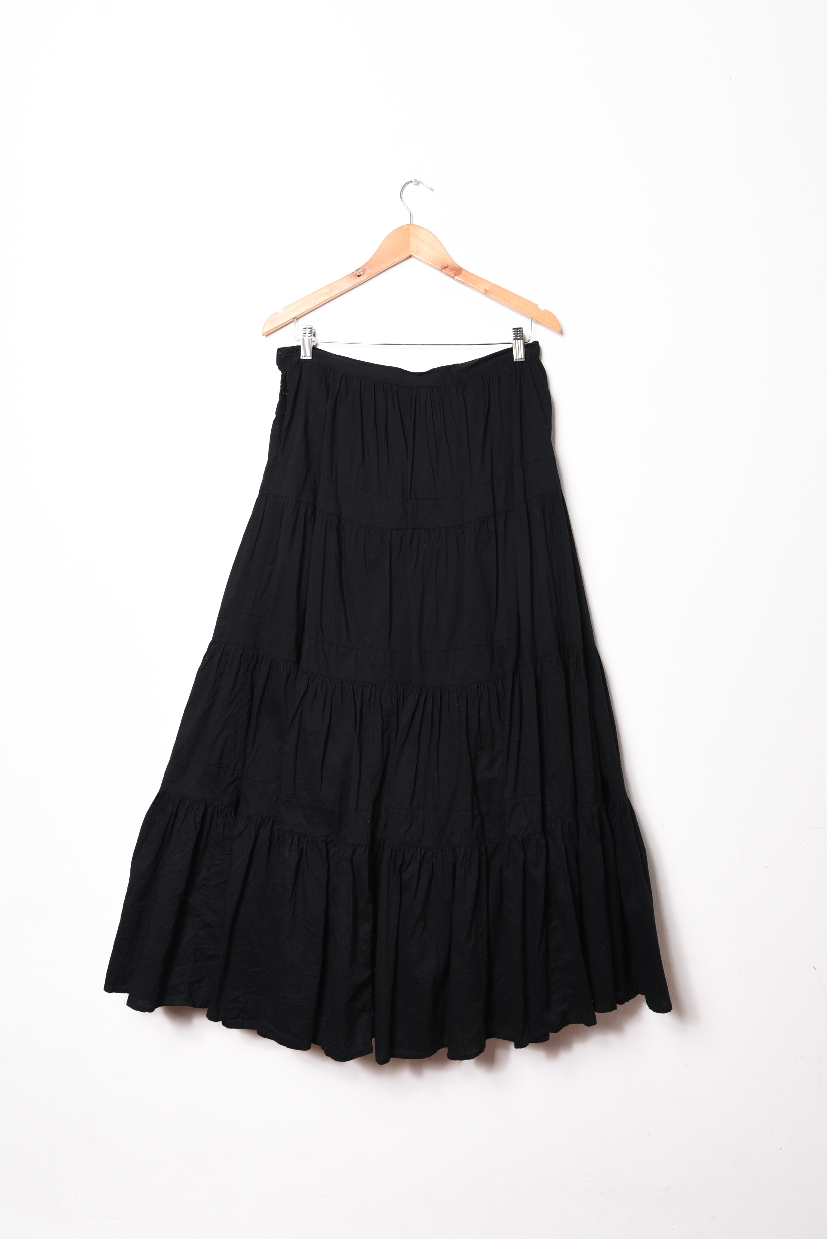 Maxi falda negra boho capas