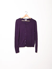 Cardigan morado botones