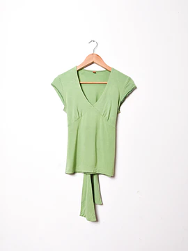 Top verde suave lazito