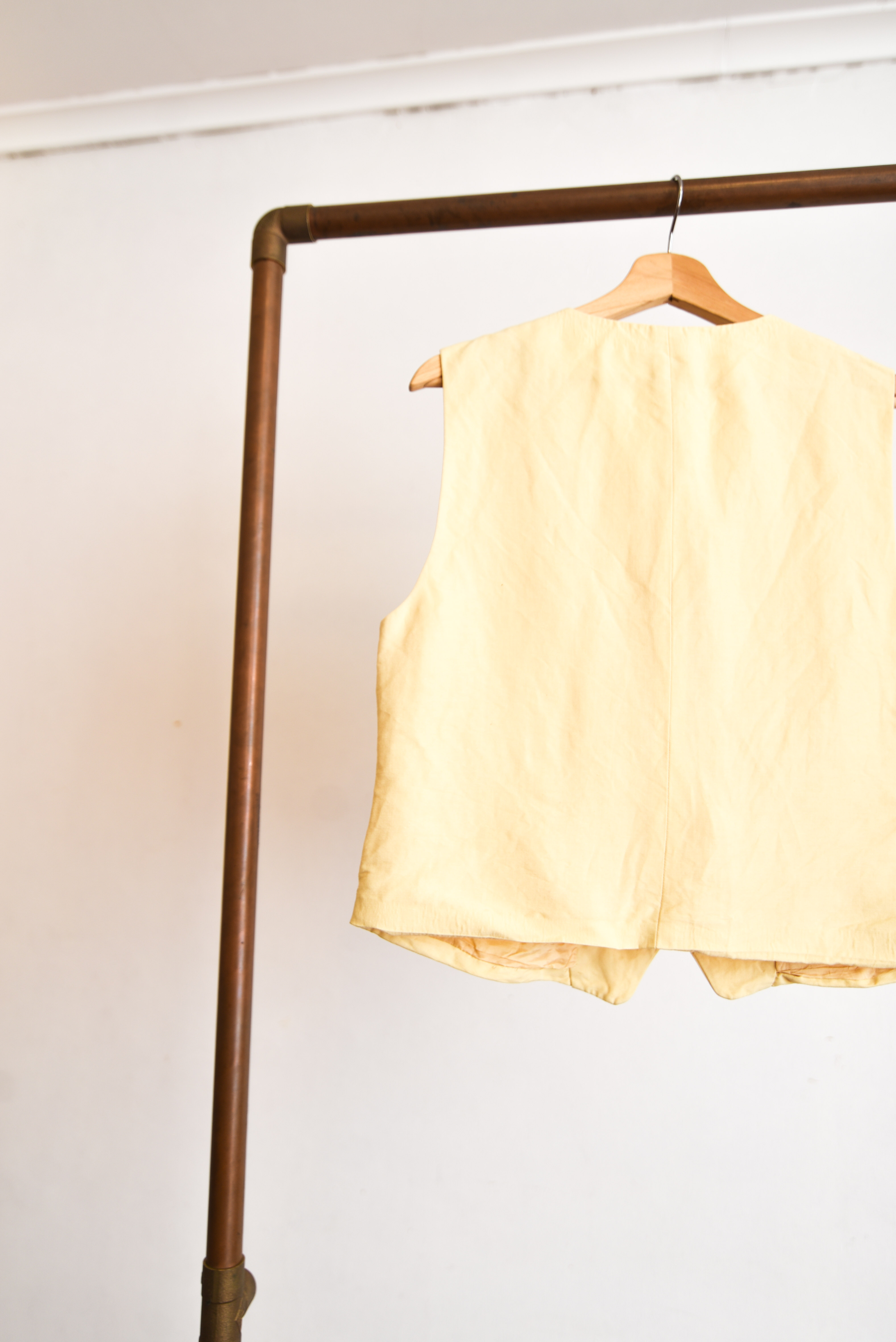 Chaqueta amarilla bordada lino vintage
