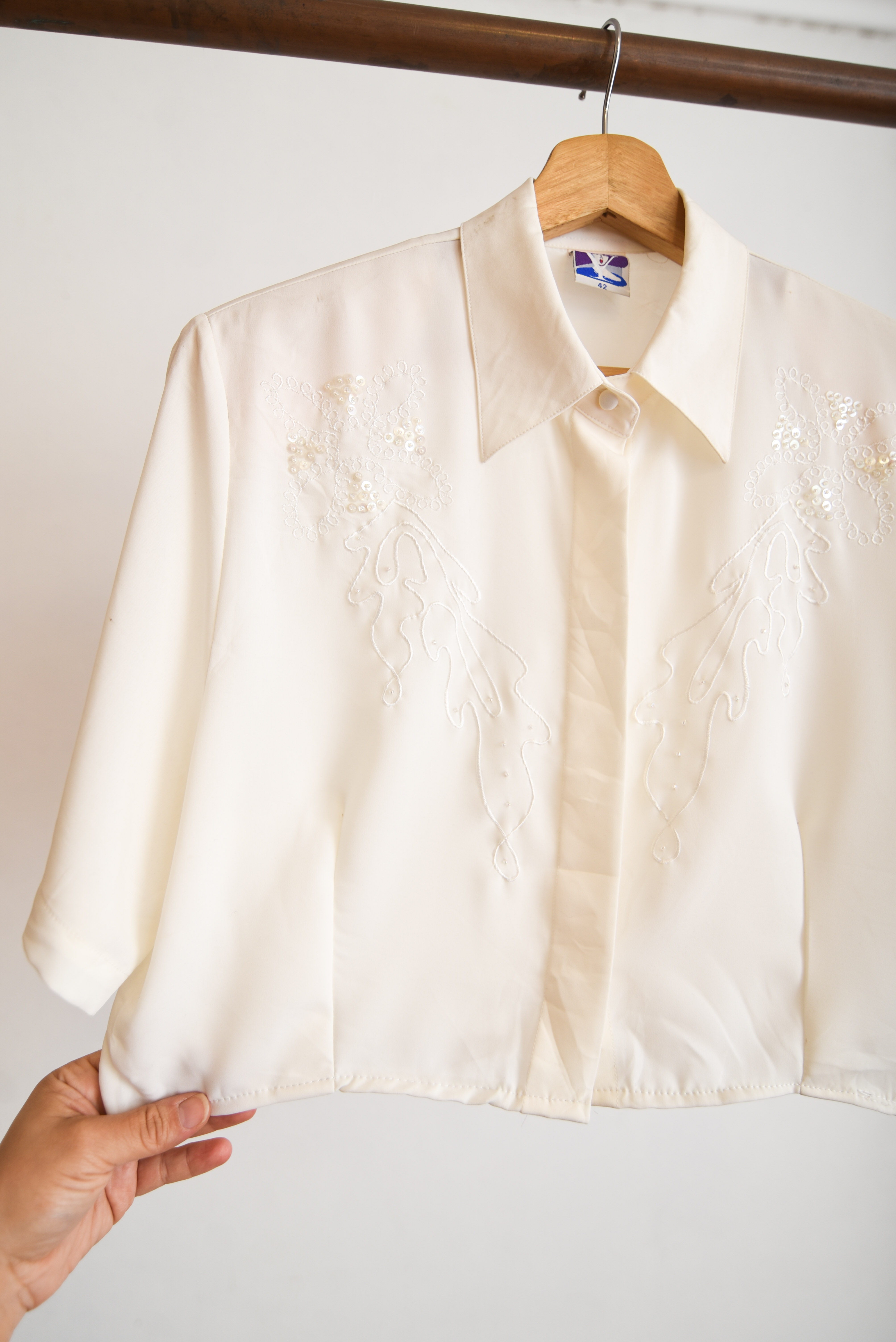 Blusa marfil vintage reworked bordada