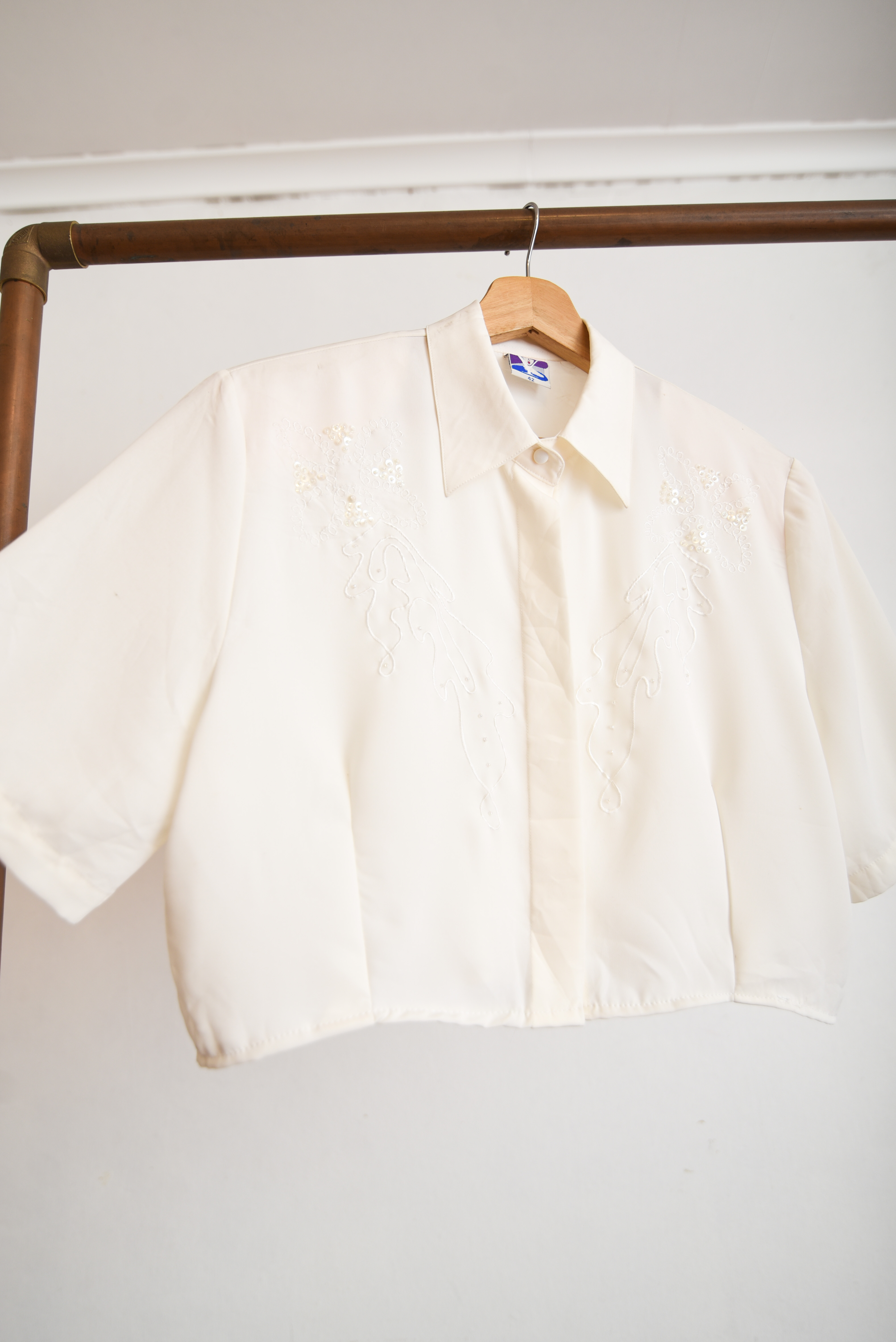 Blusa marfil vintage reworked bordada