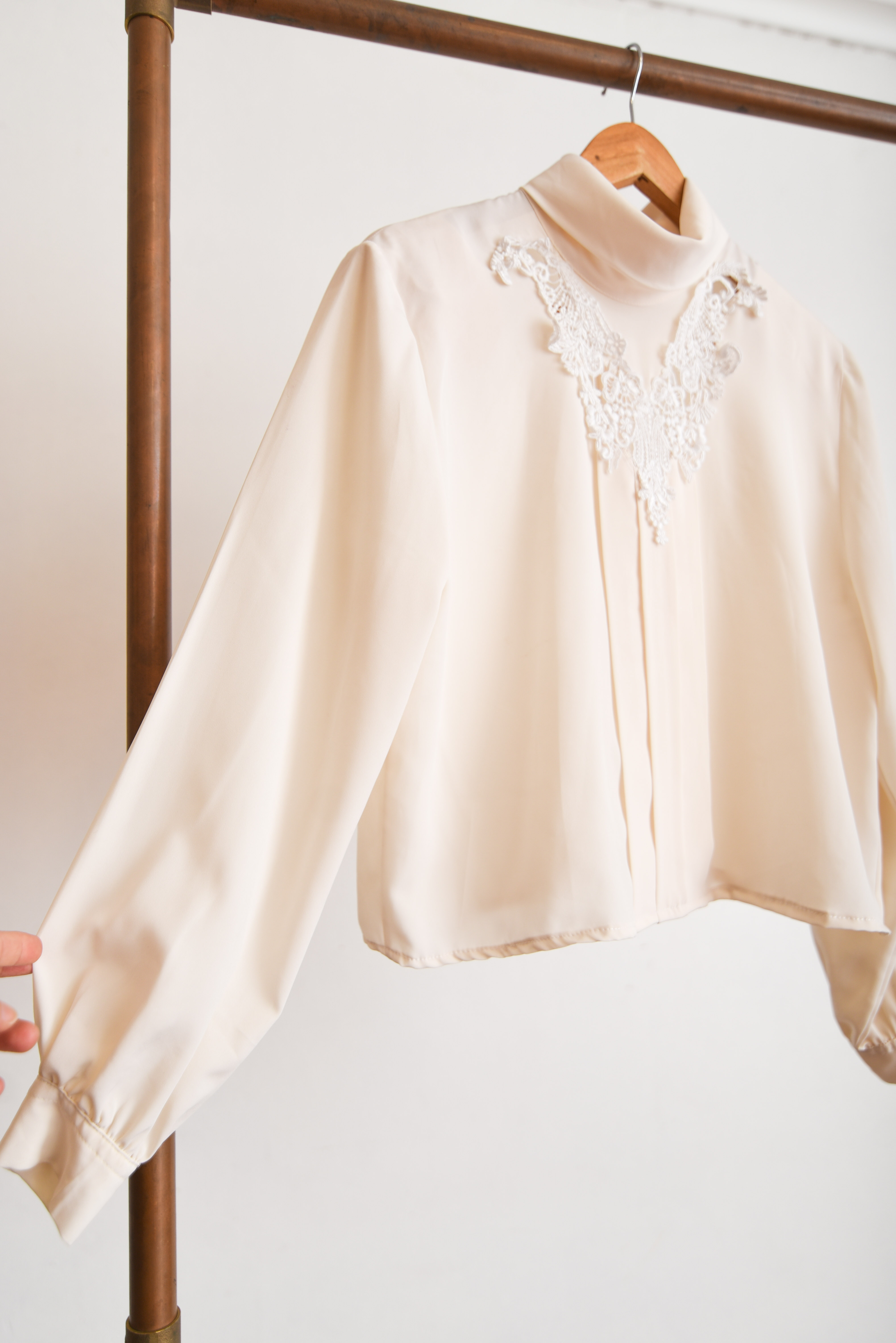 Blusa marfil plisada broderie vintage