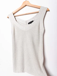 Top tejido beige brillos