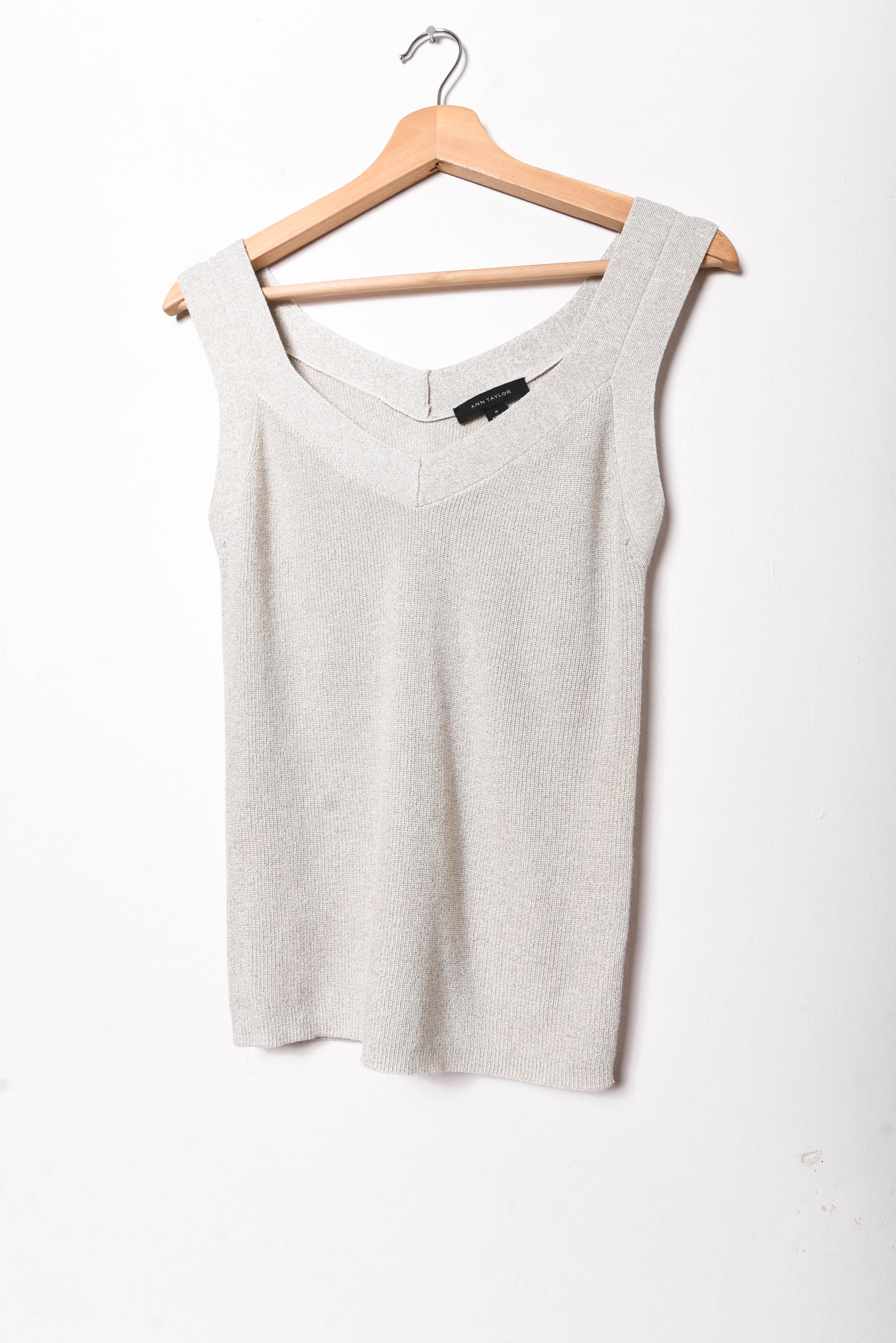 Top tejido beige brillos