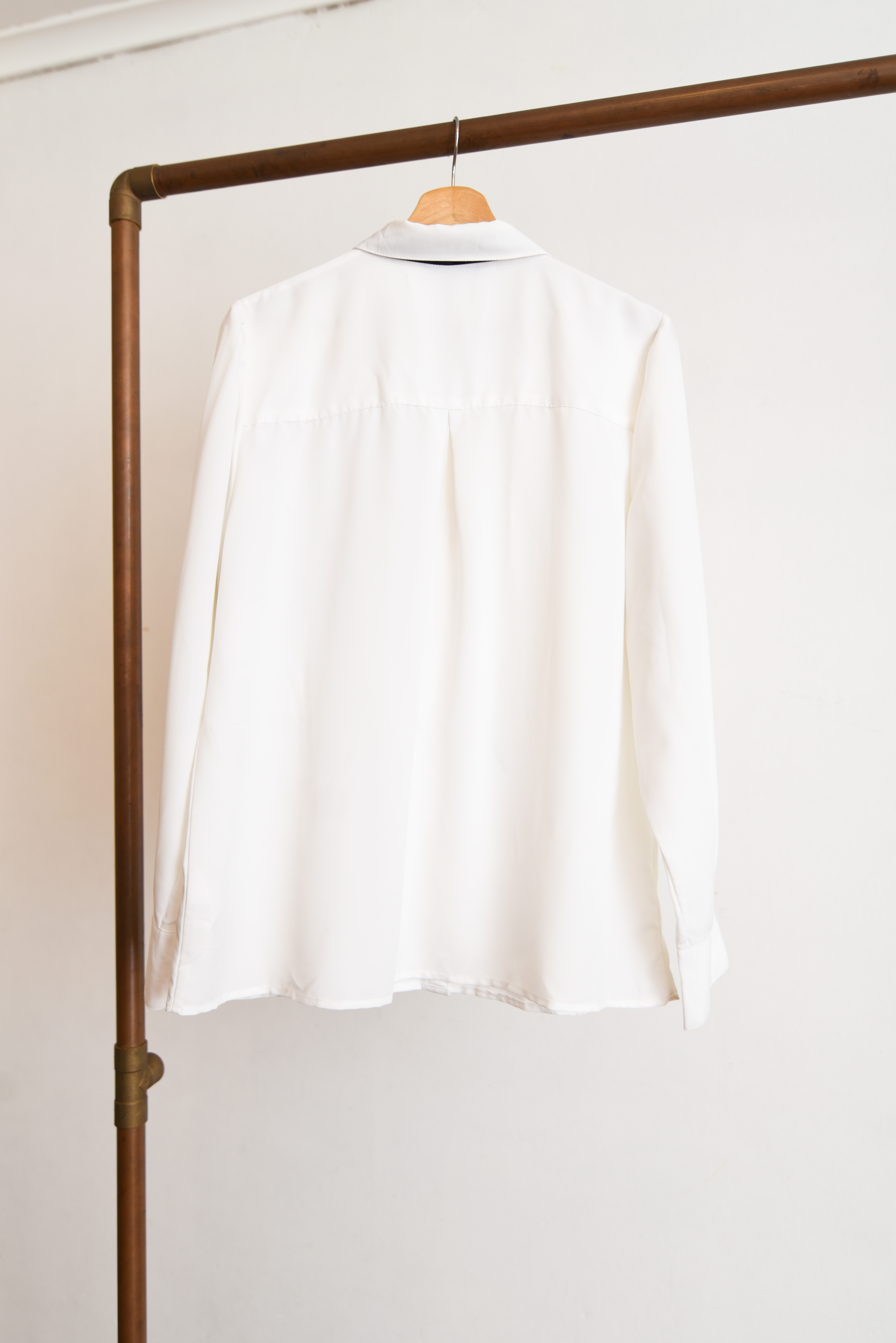 Blusa blanca lazito black