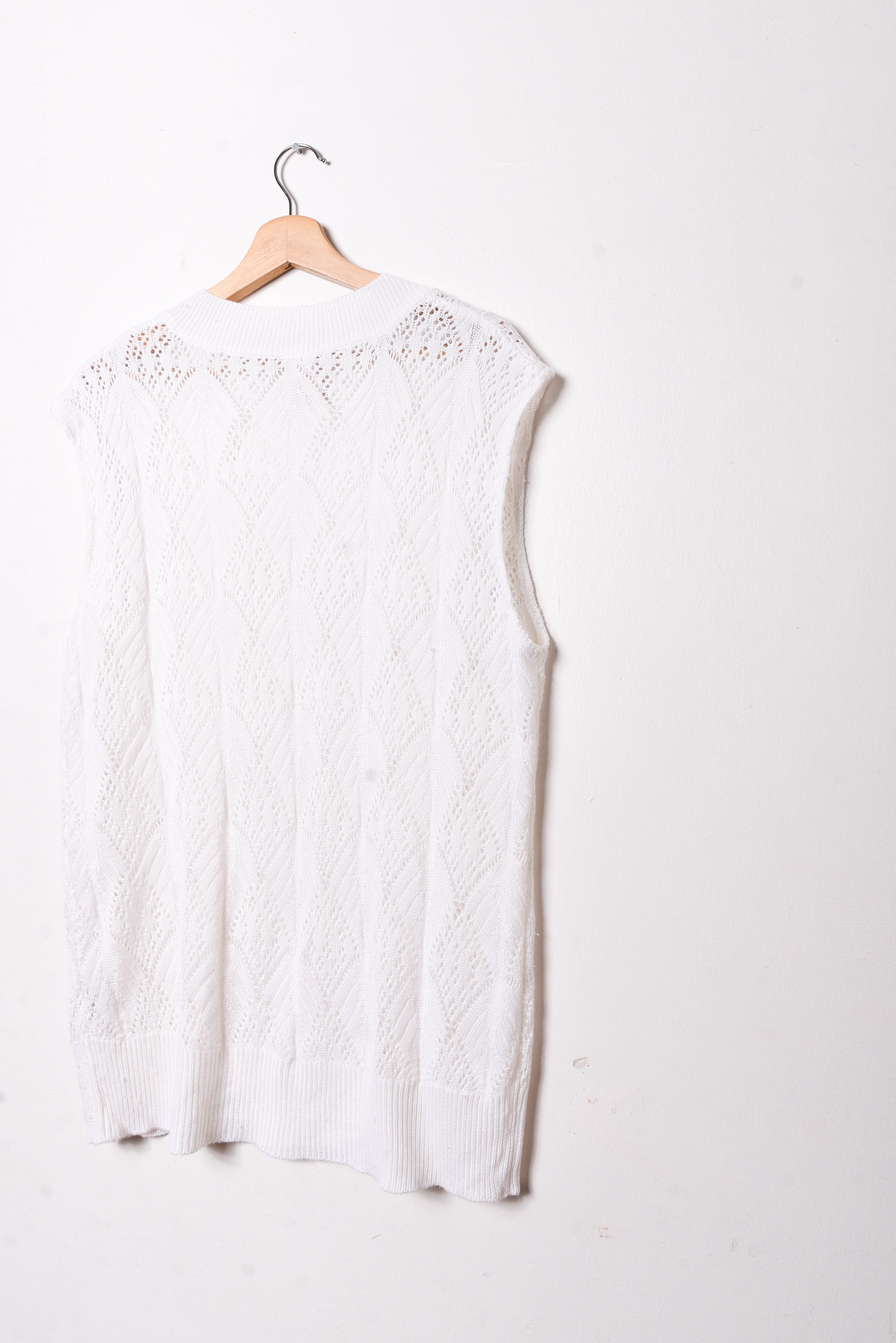 Sweater vest calado blanco
