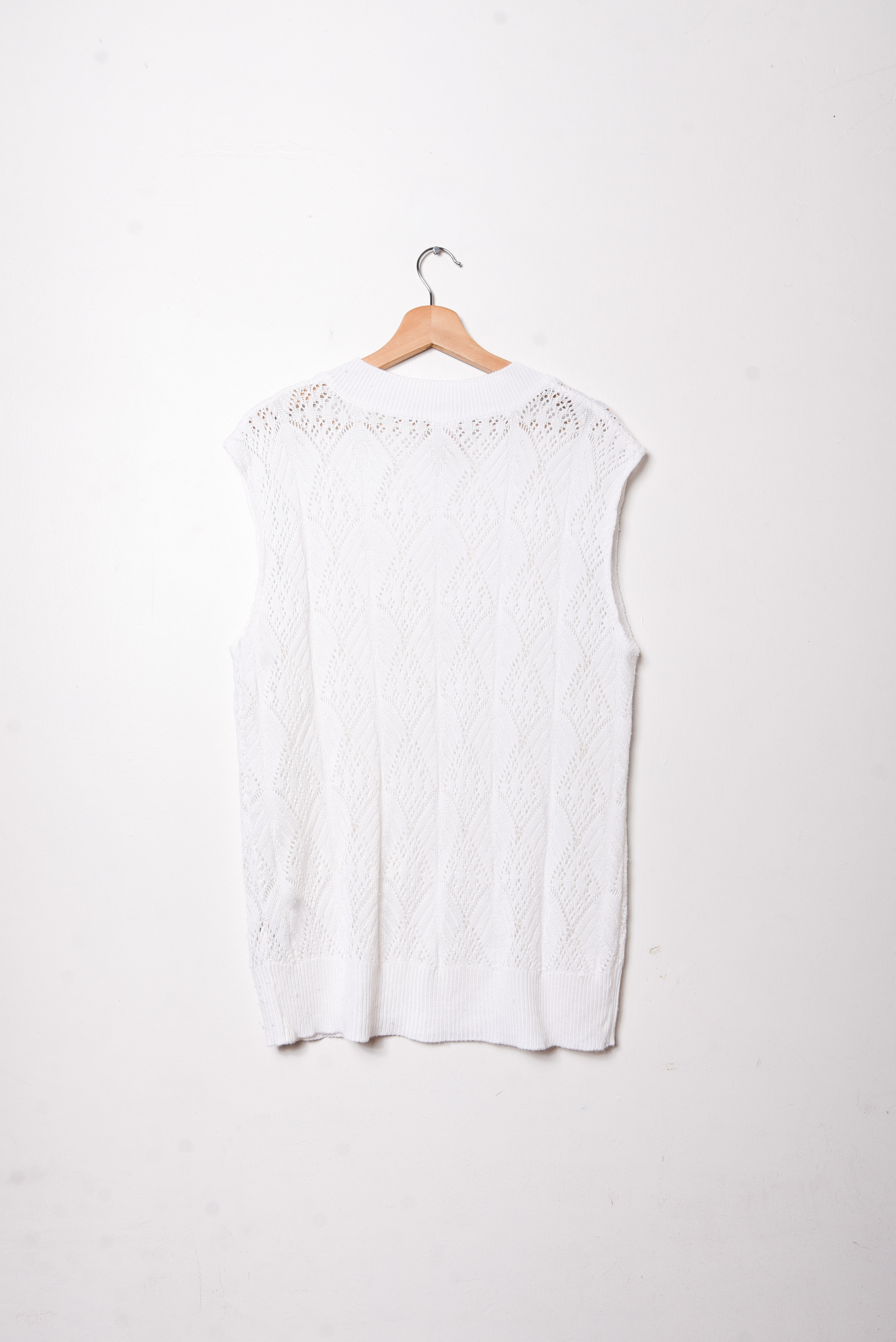 Sweater vest calado blanco